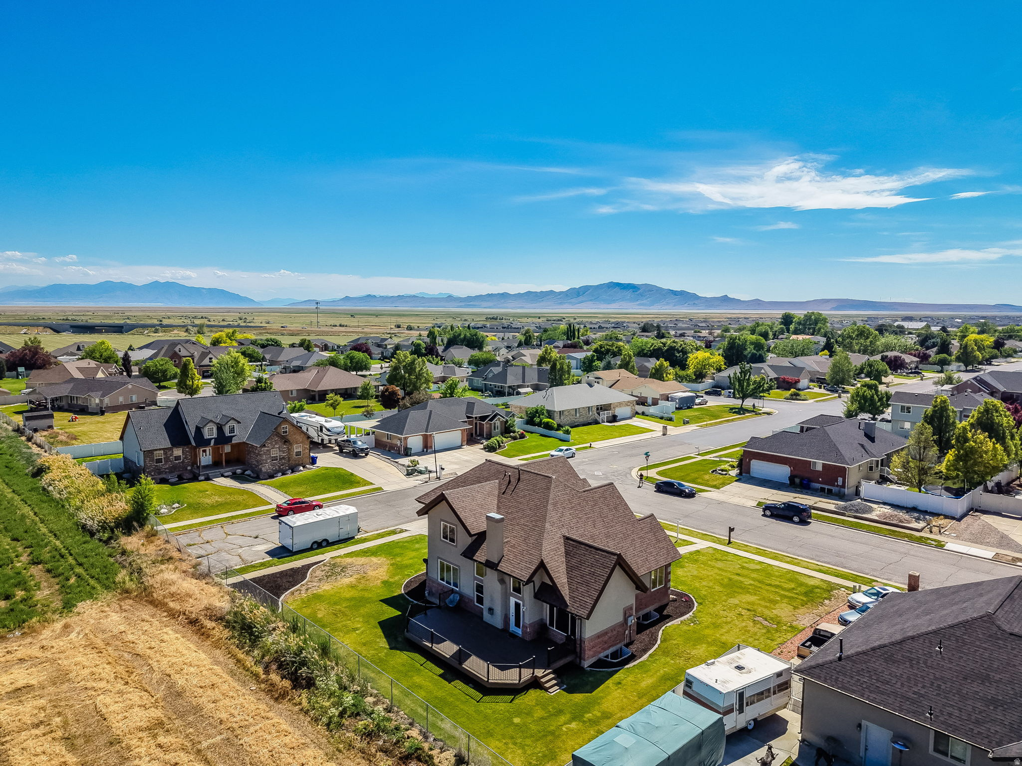main property photo 45