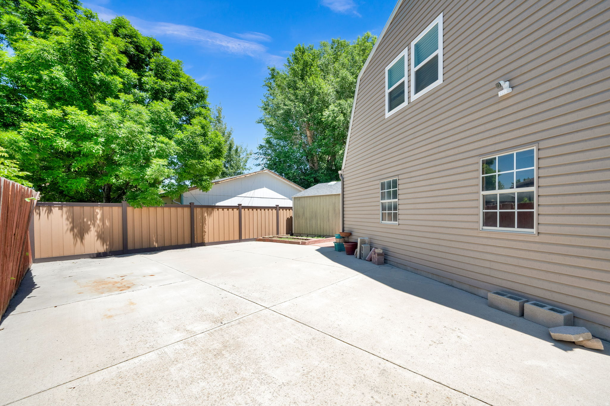 main property photo 58