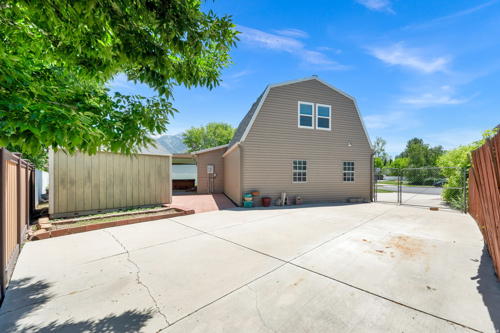 main property photo 59