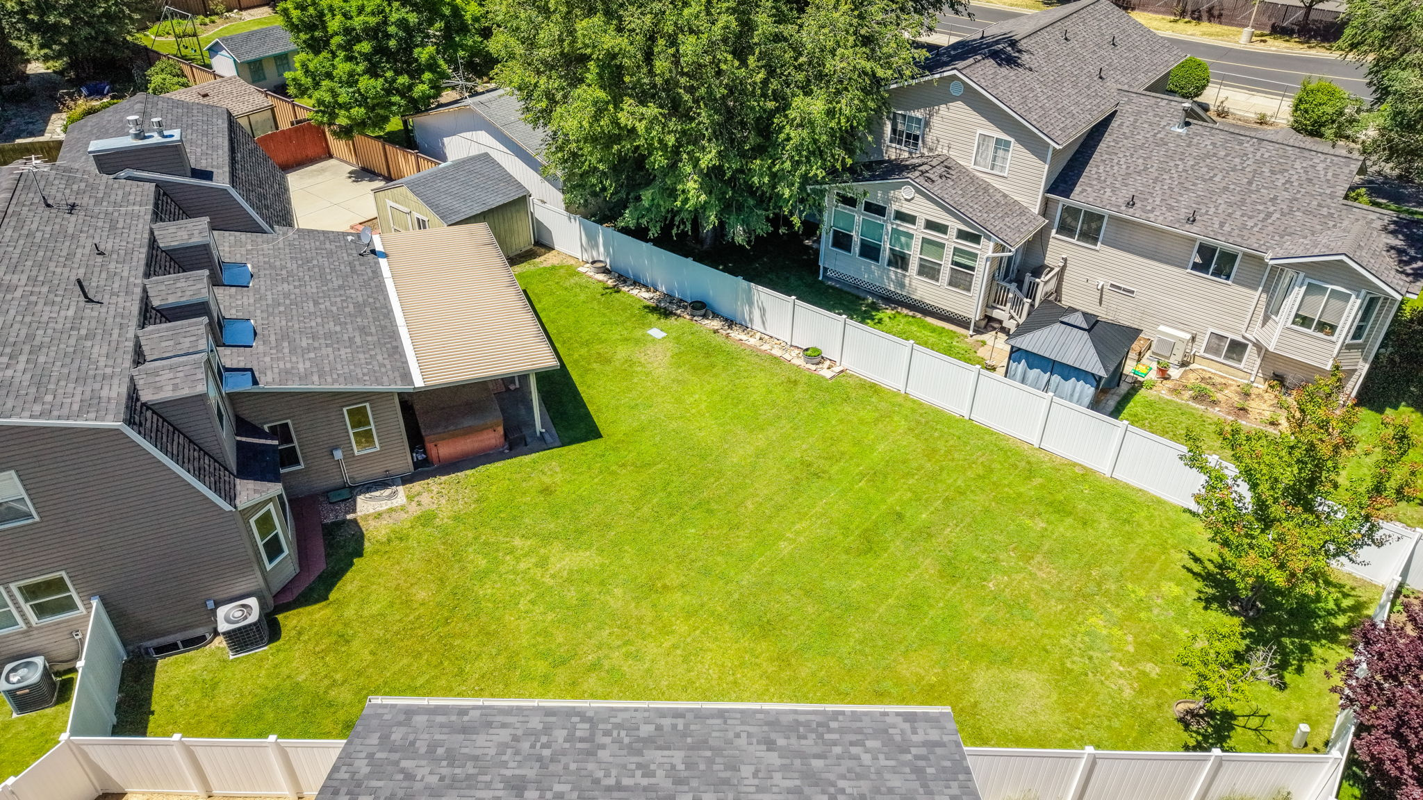 main property photo 66