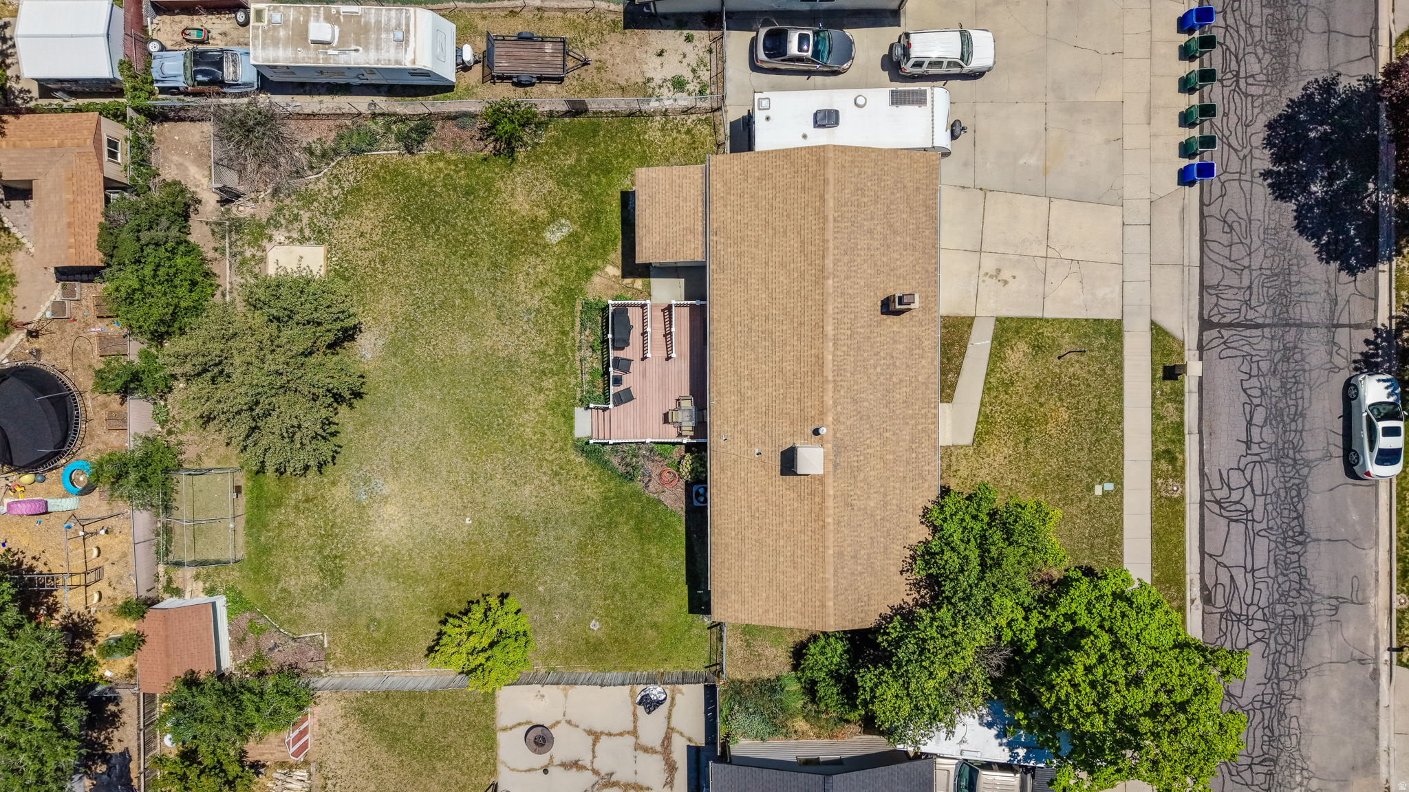main property photo 39