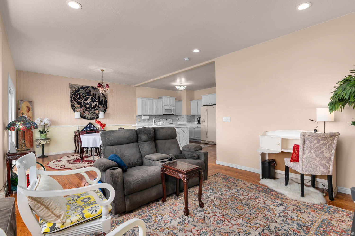 main property photo 5