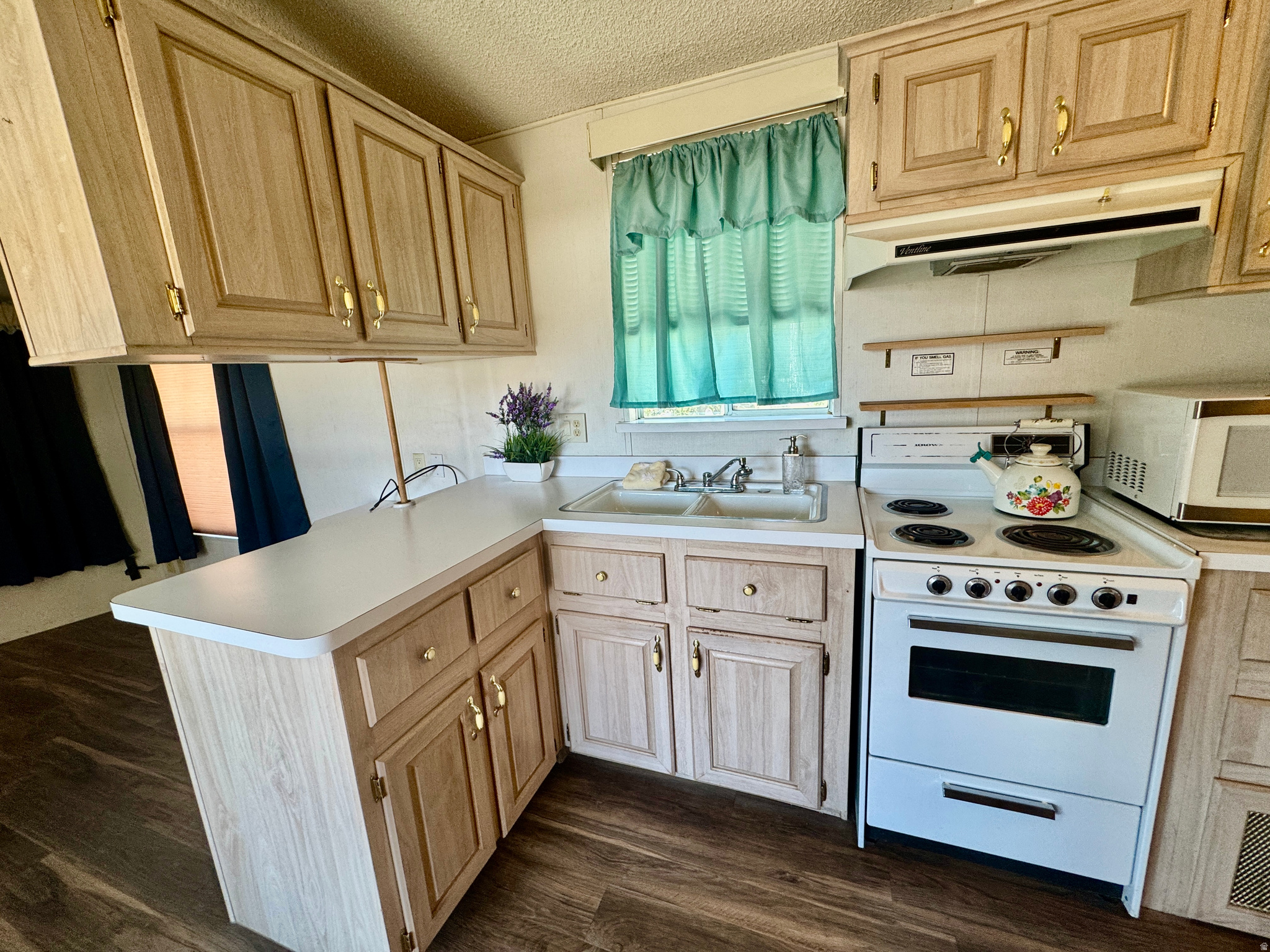 main property photo 5