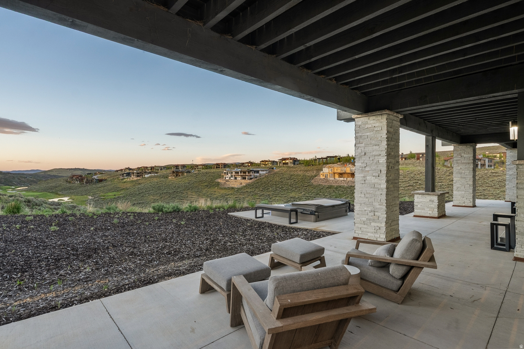main property photo 80