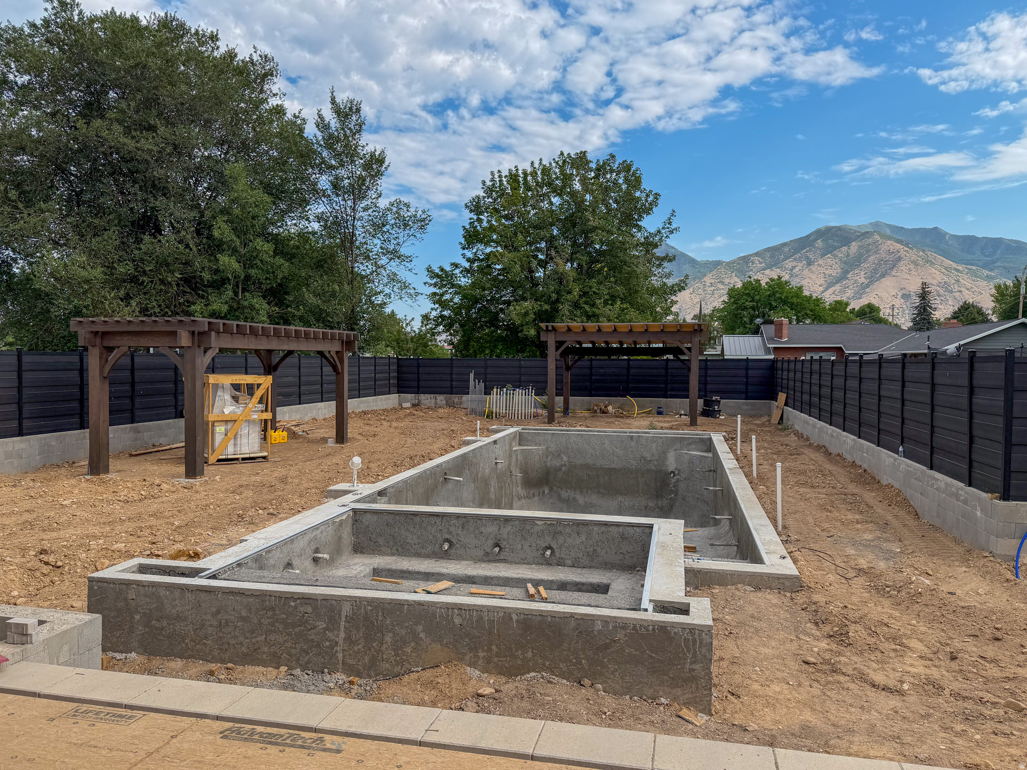 main property photo 20