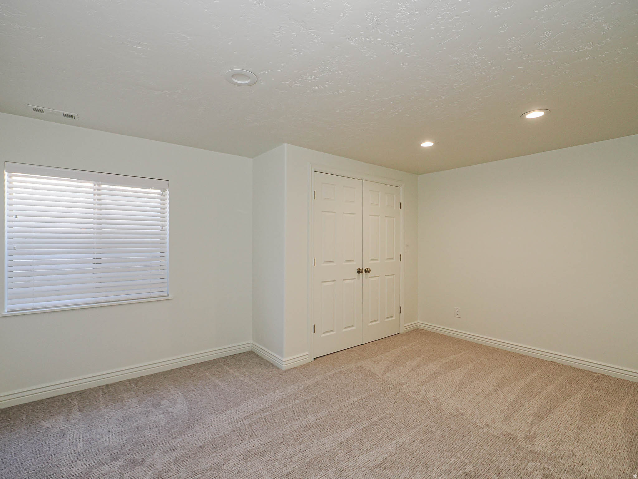 main property photo 77