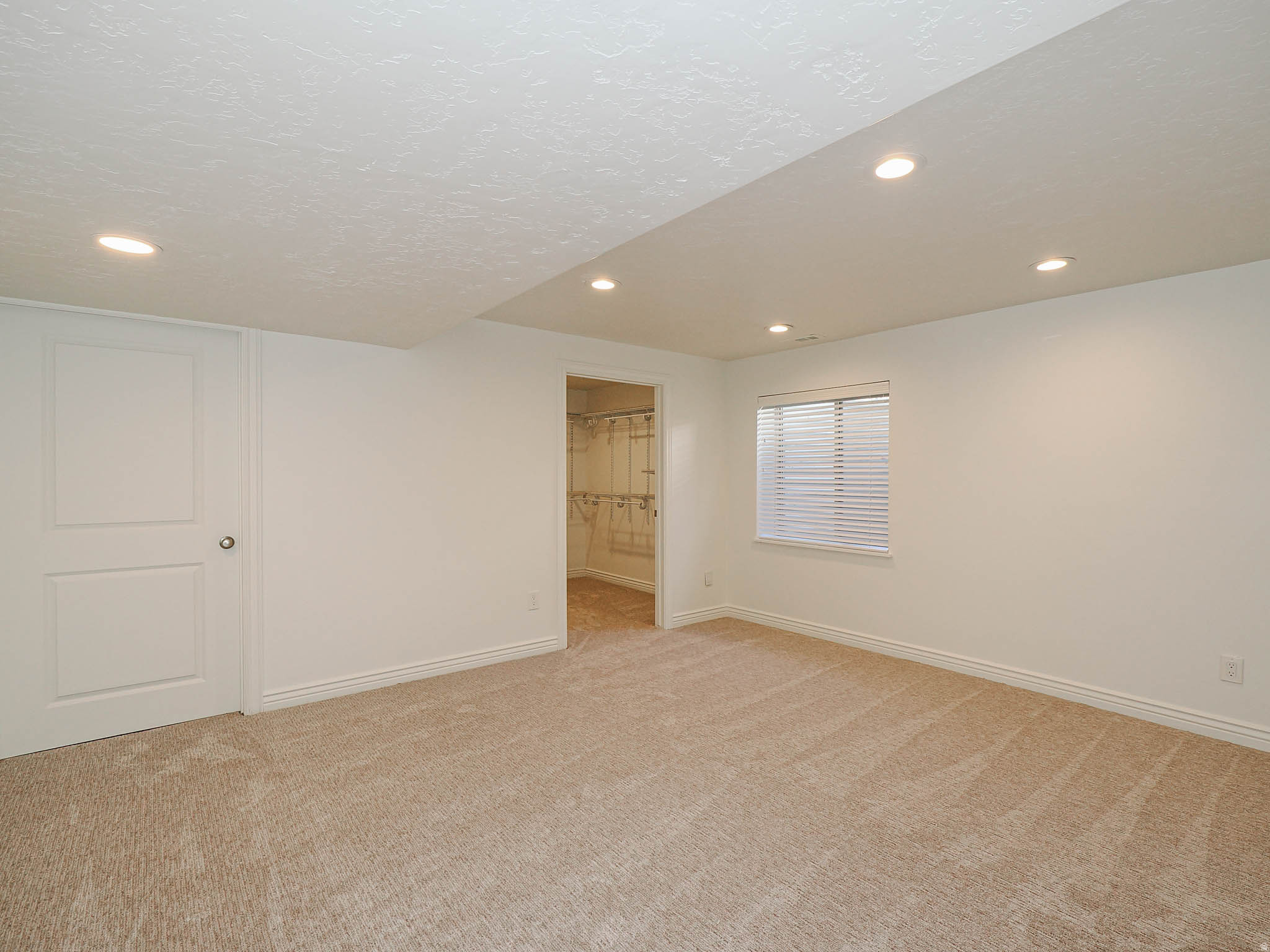 main property photo 79