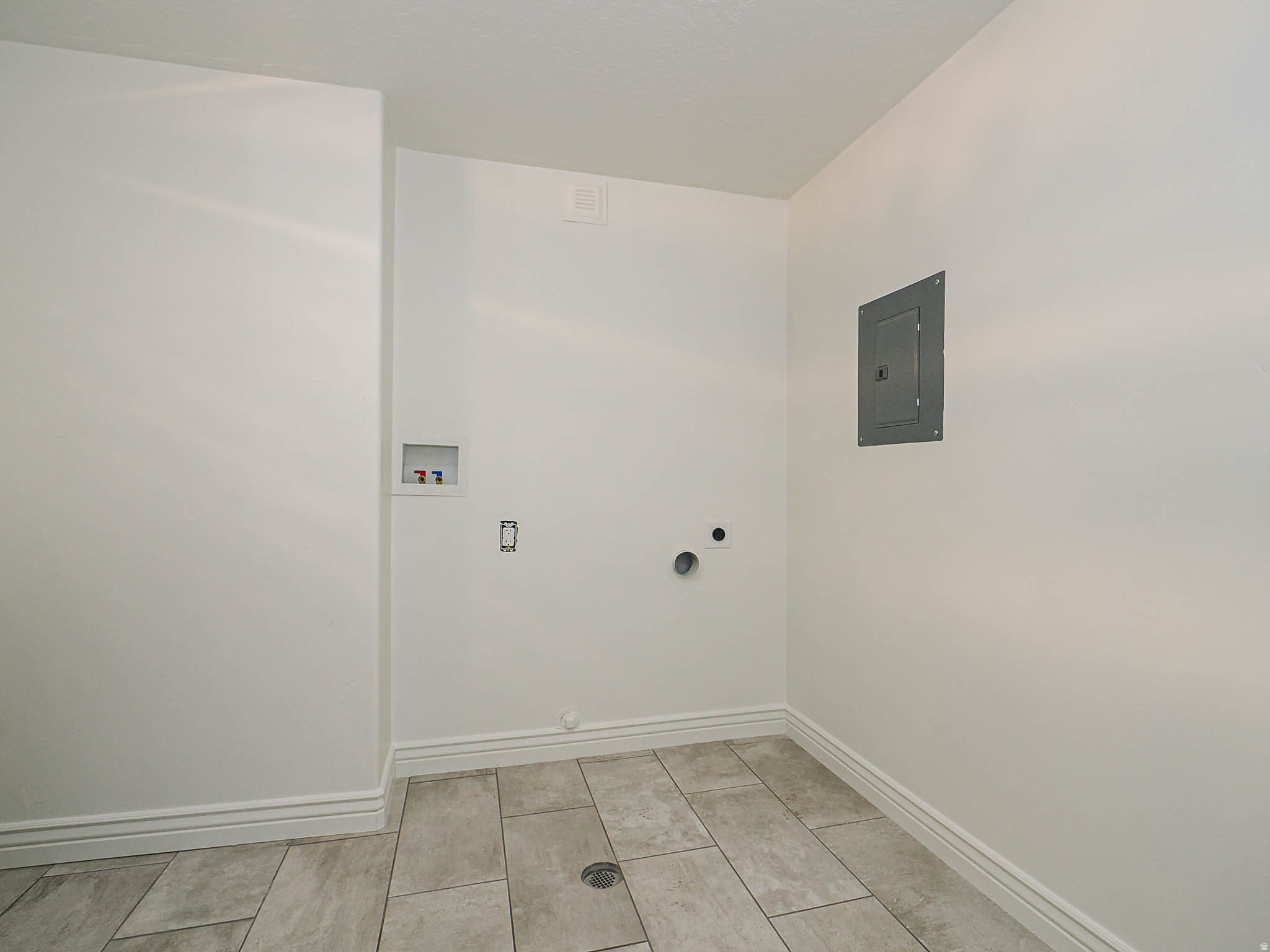 main property photo 83
