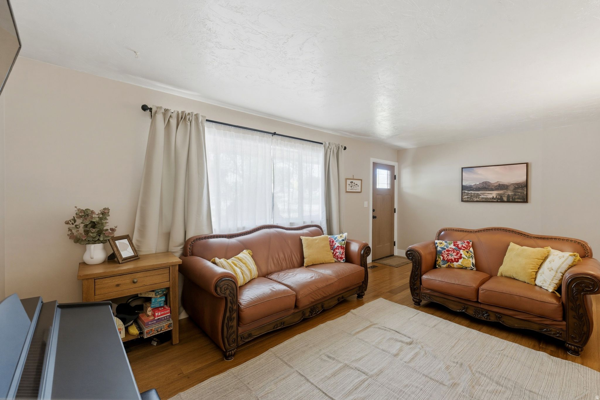 main property photo 7