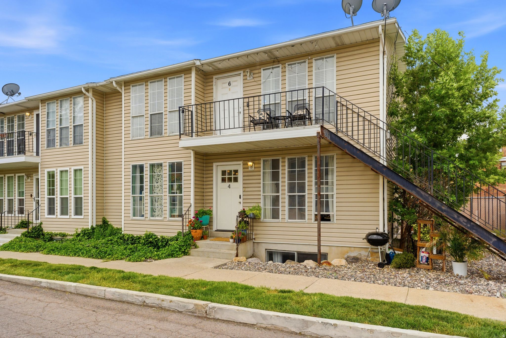 main property photo 19