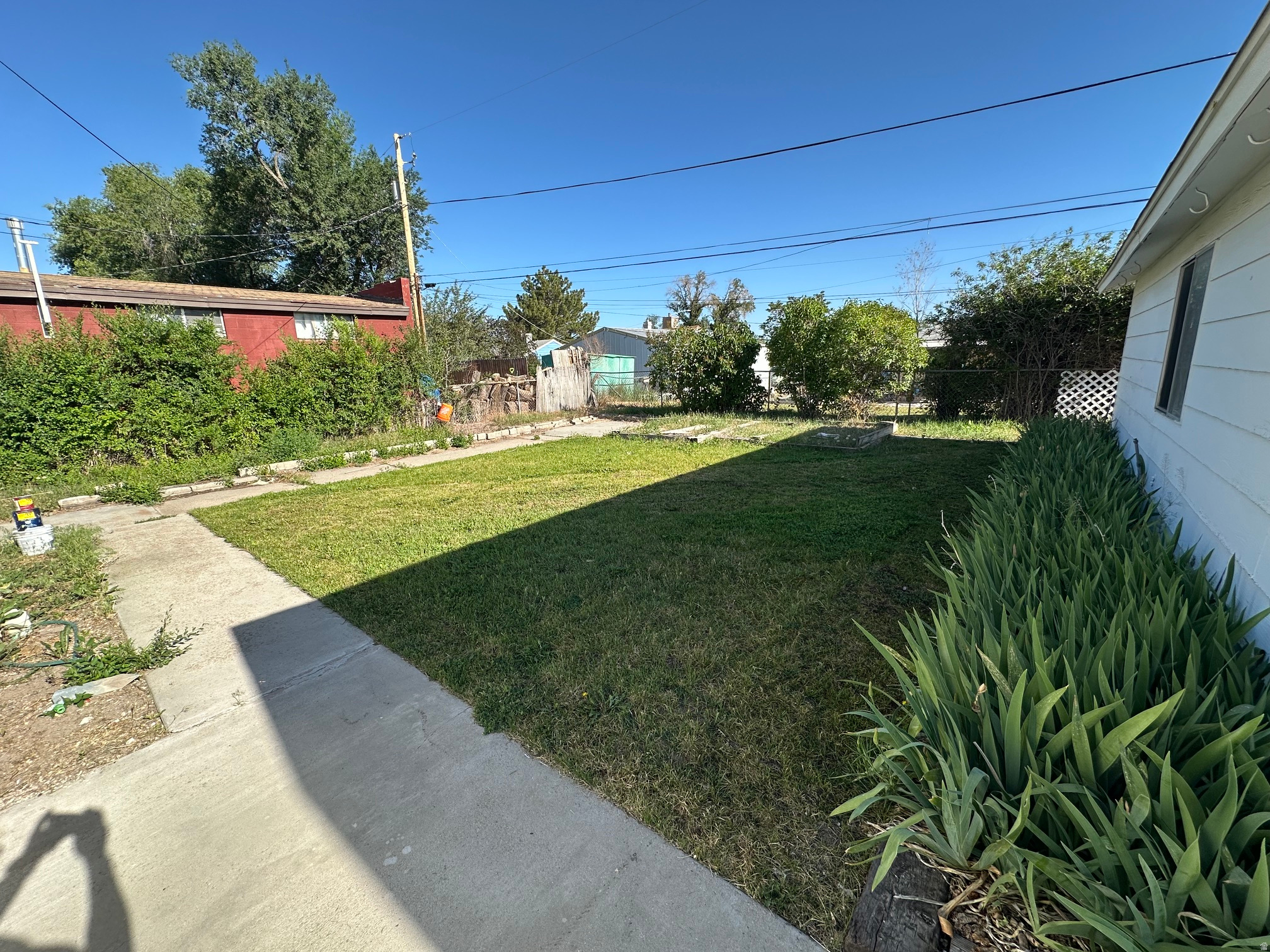 main property photo 29