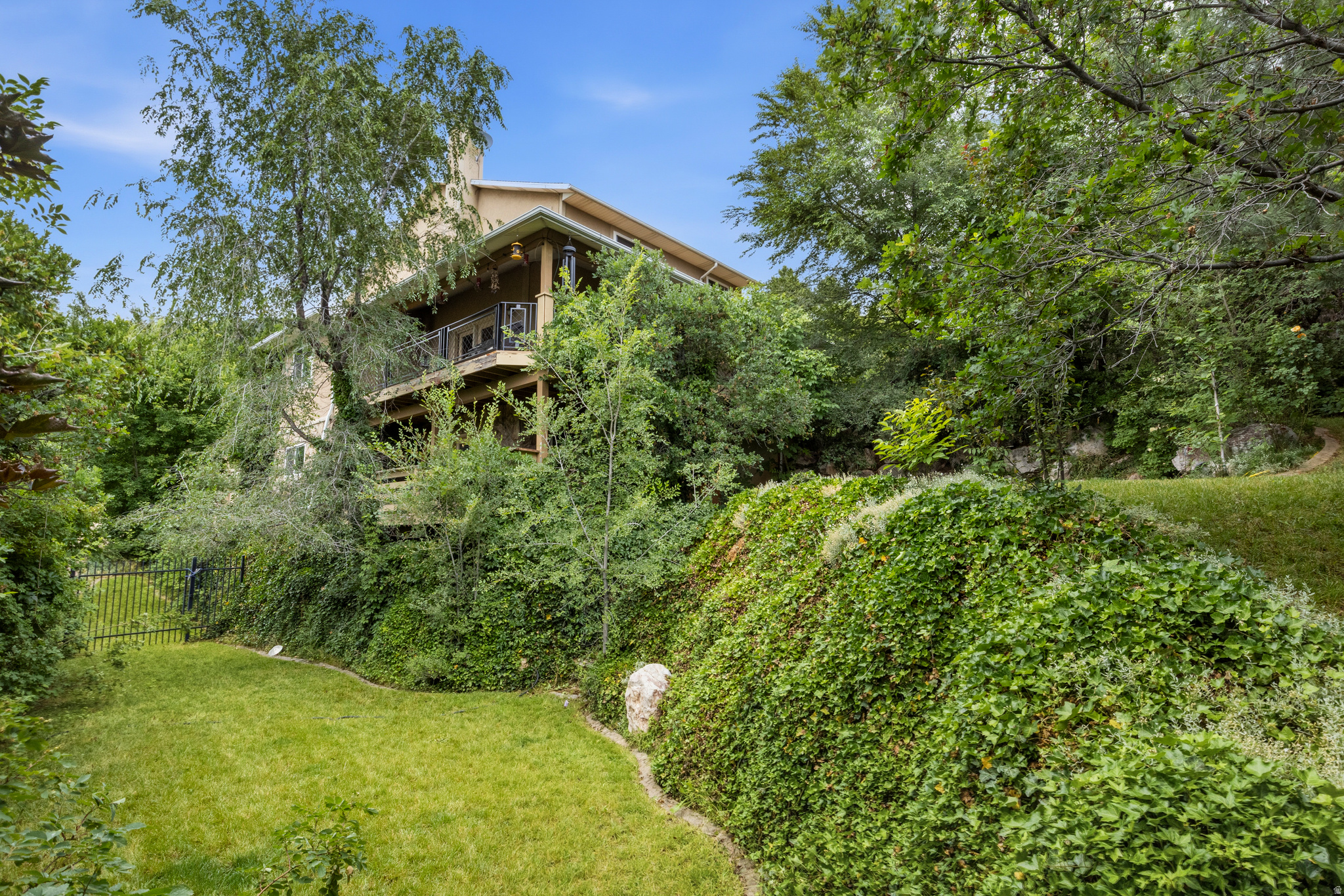 main property photo 59