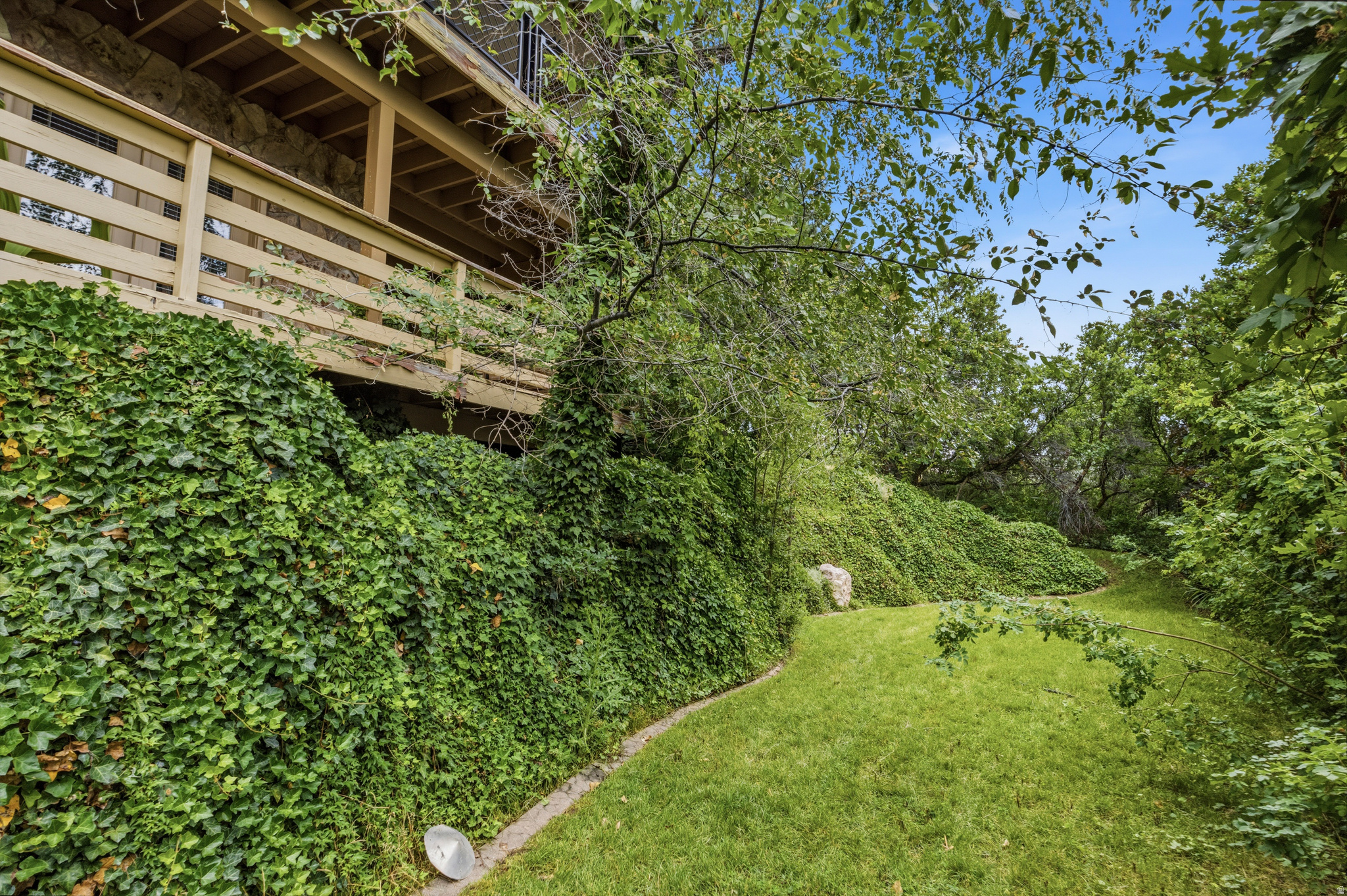 main property photo 60