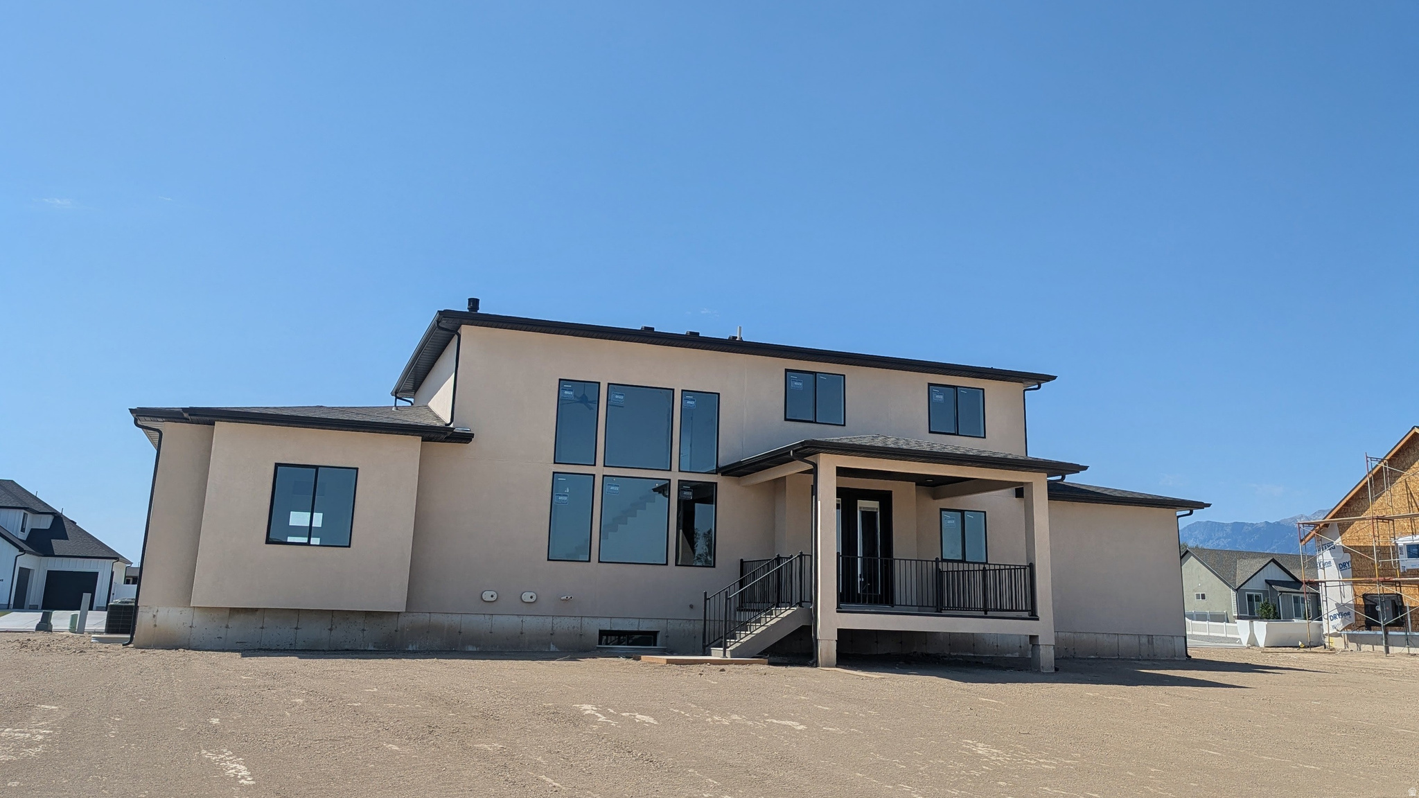 main property photo 15