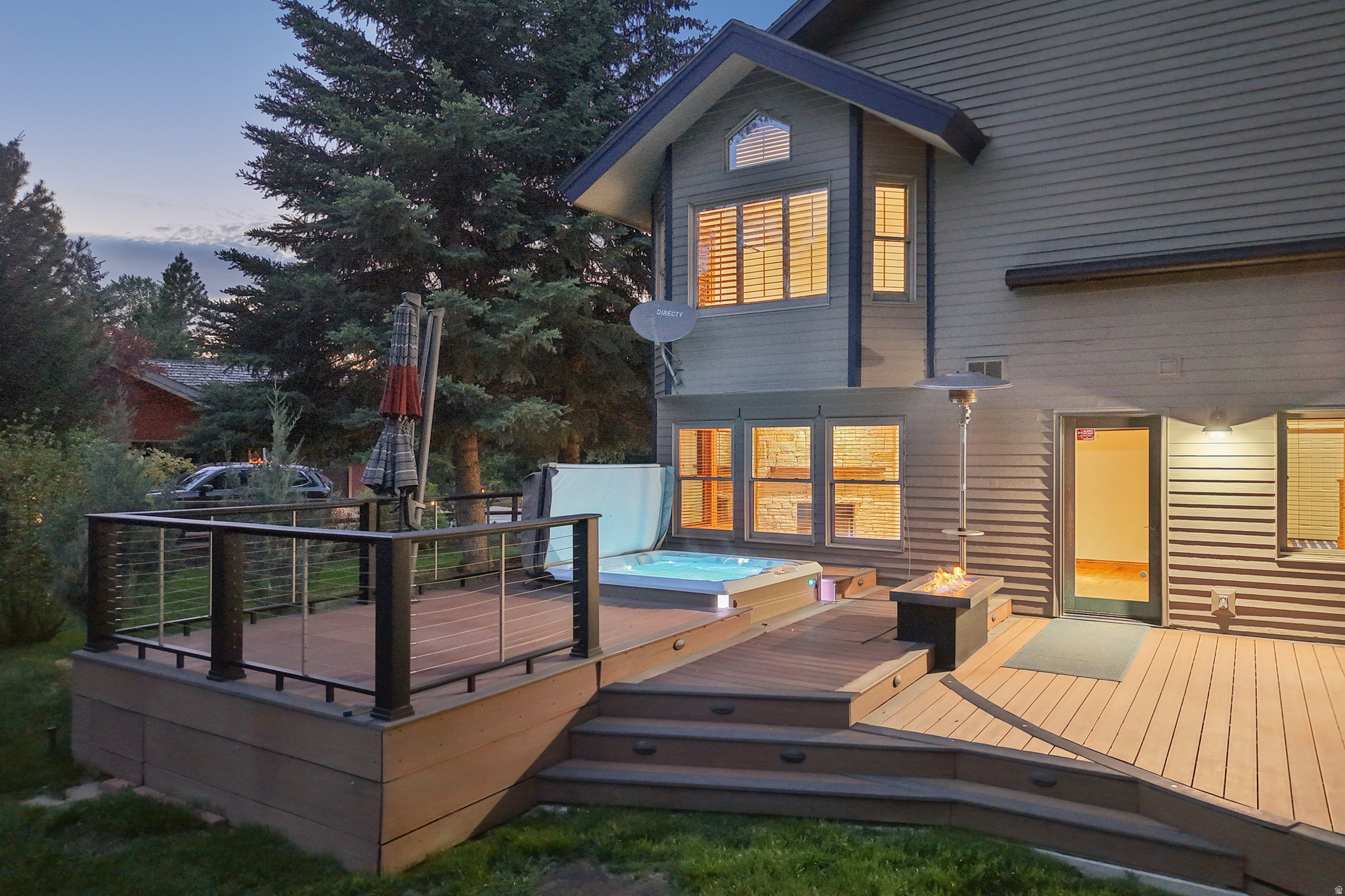 main property photo 30