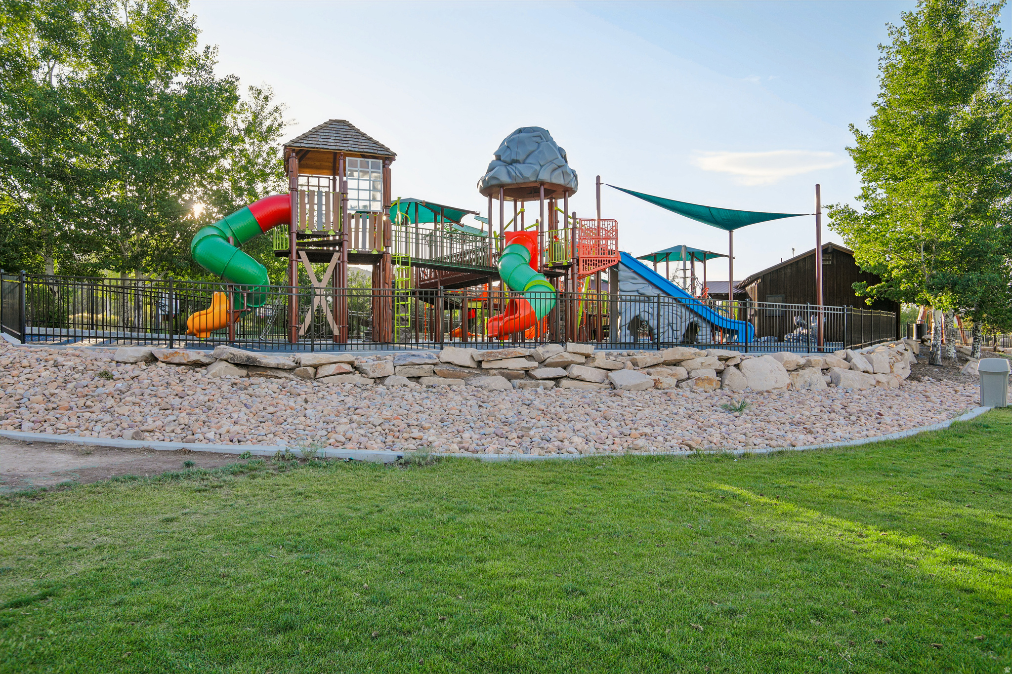 main property photo 49