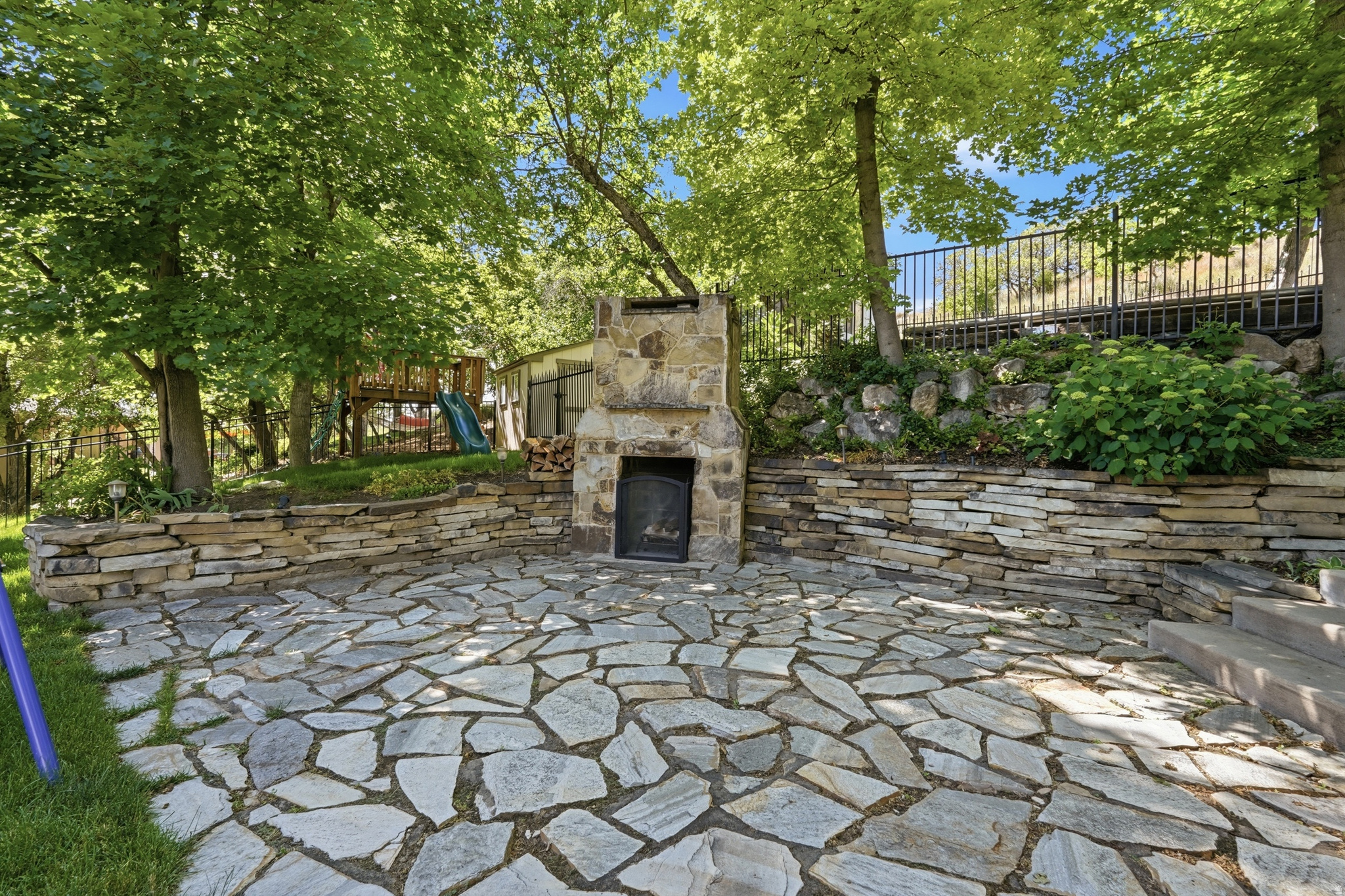 main property photo 51