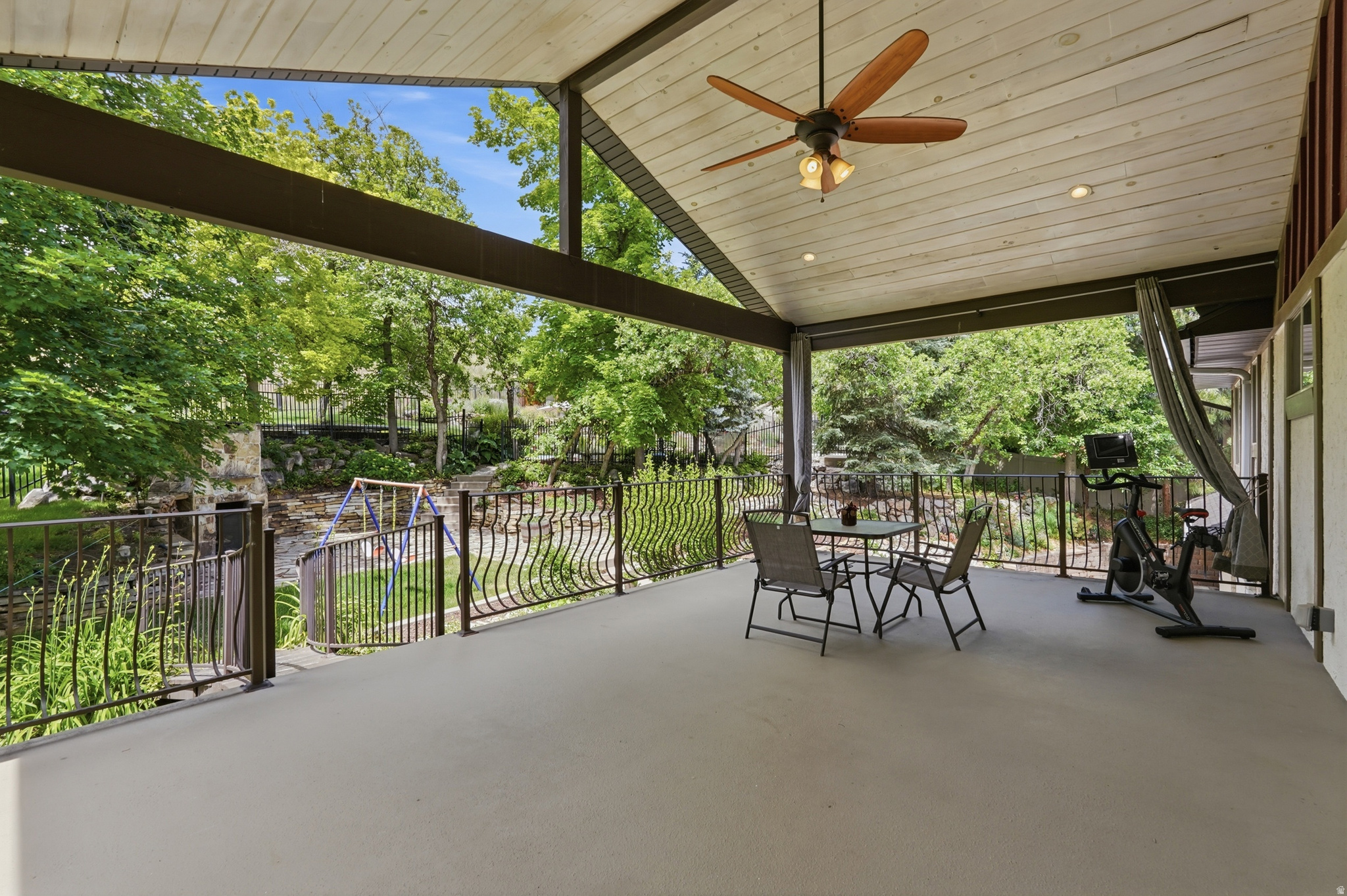 main property photo 54