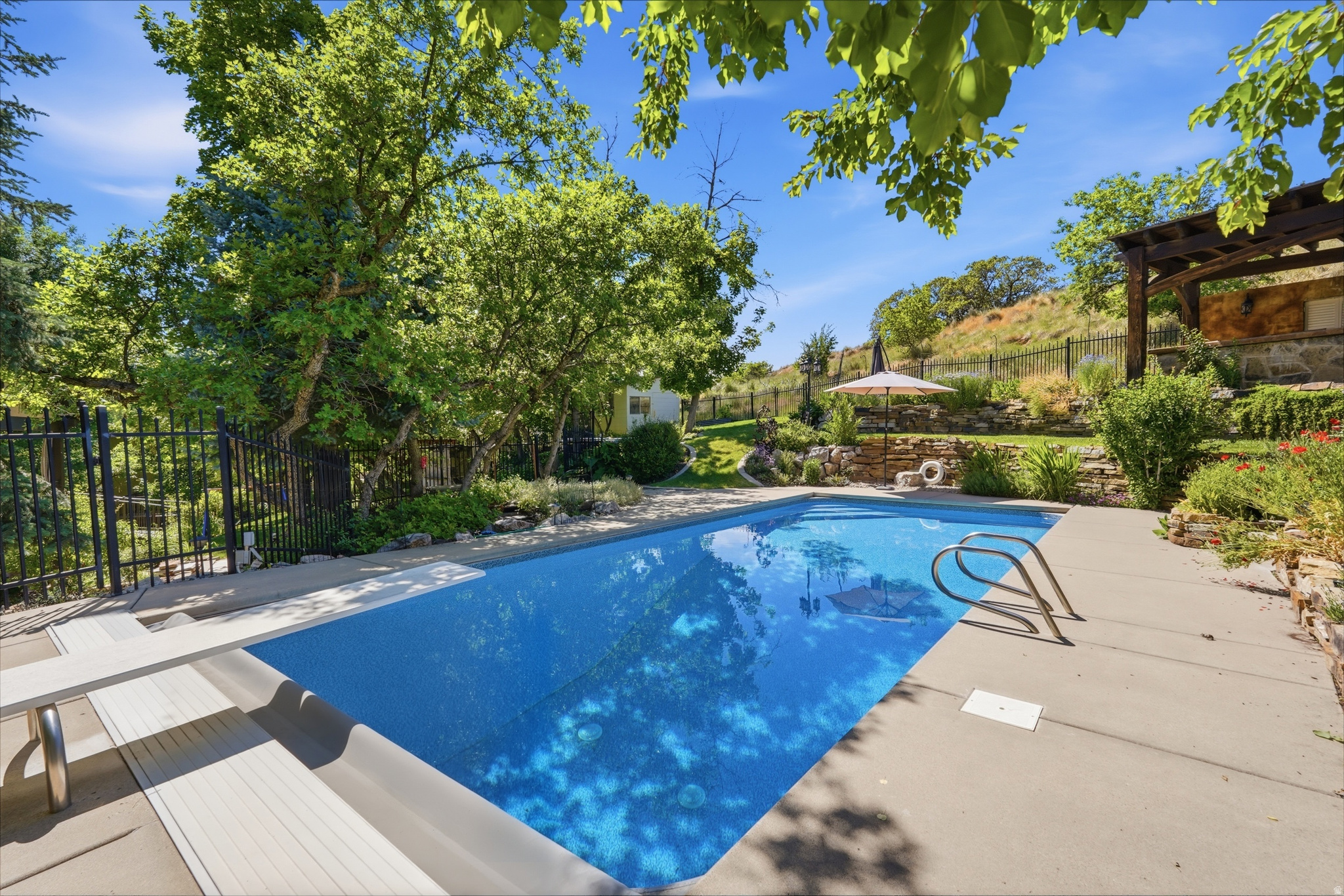 main property photo 58
