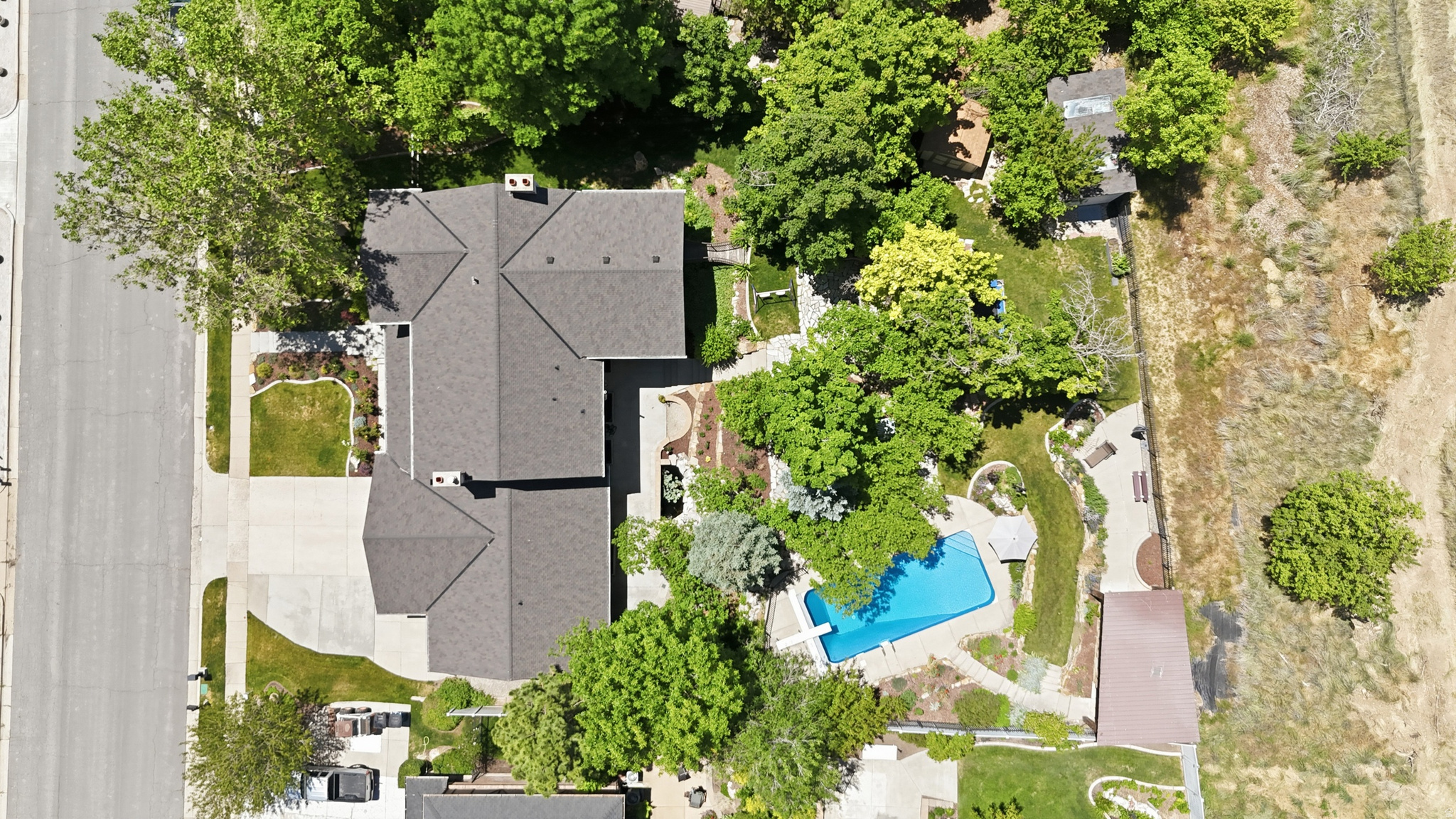 main property photo 68