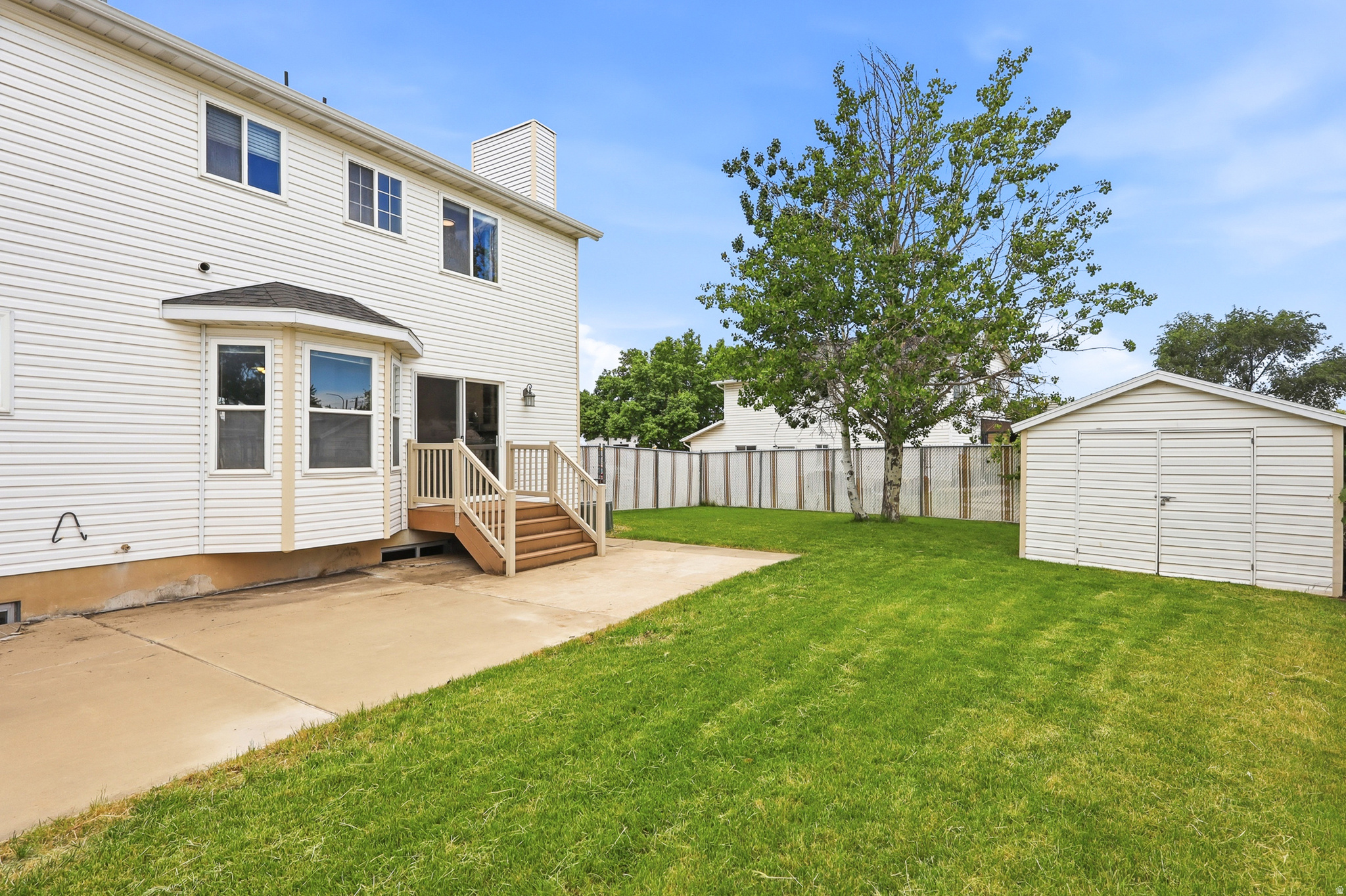 main property photo 19