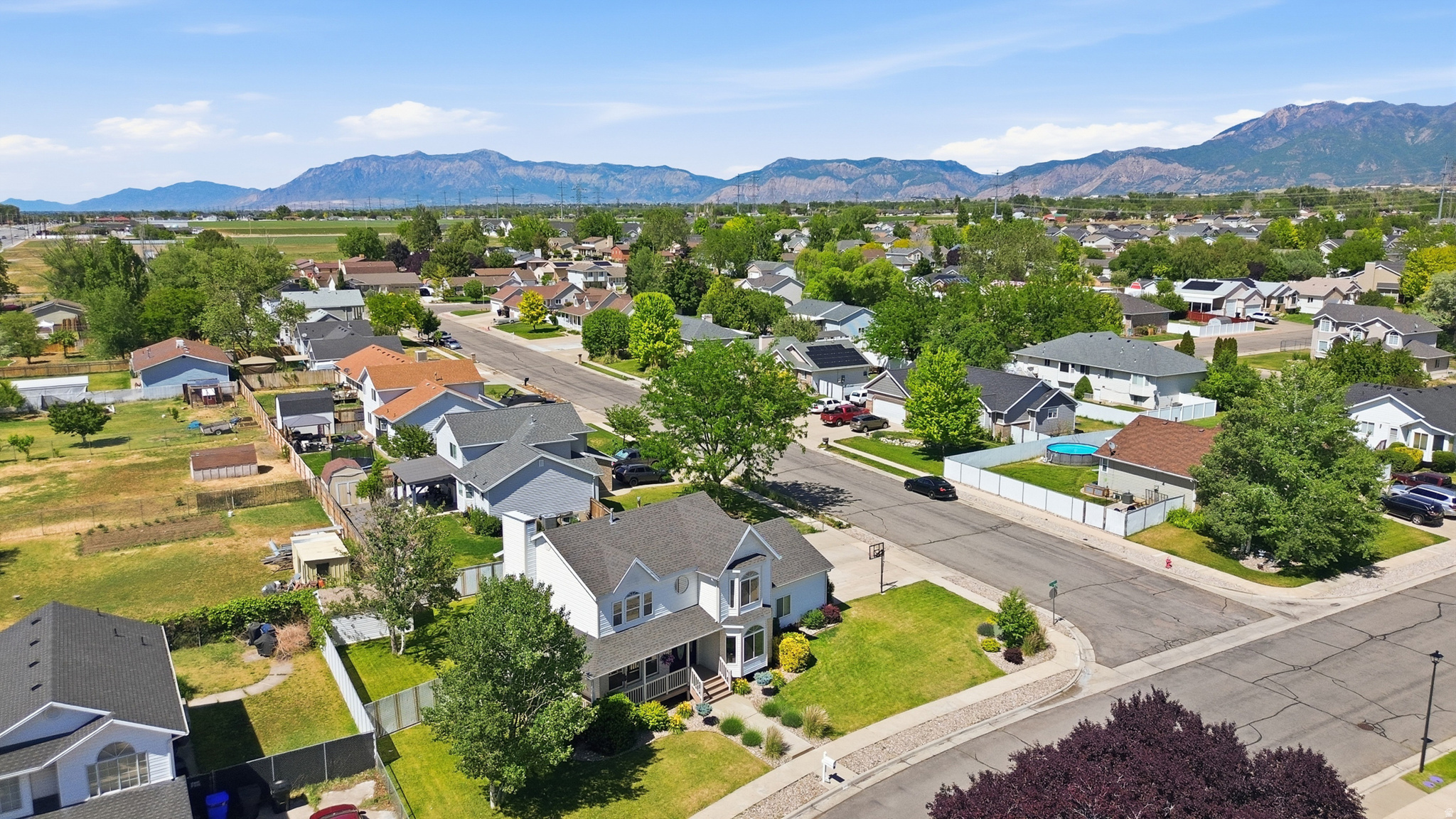 main property photo 32