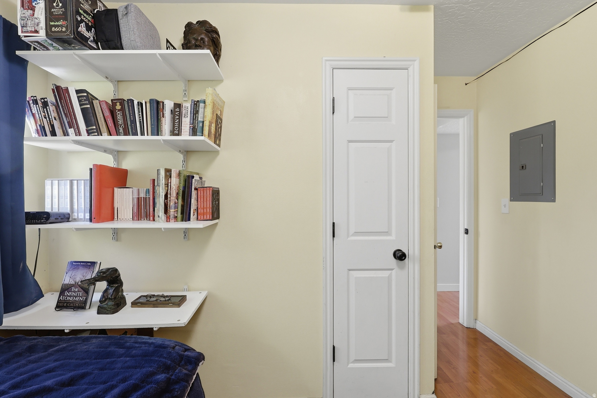 main property photo 24