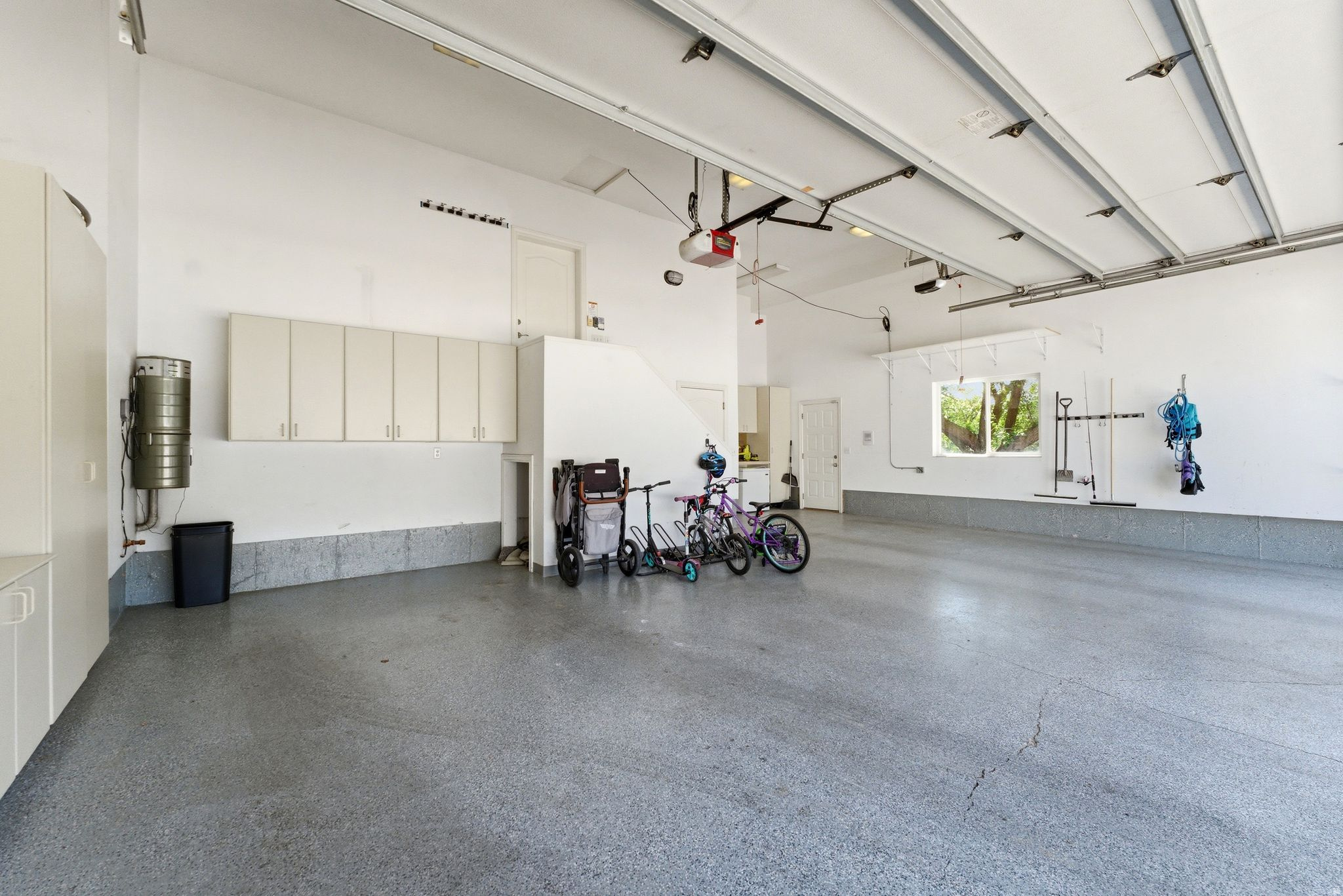 main property photo 70