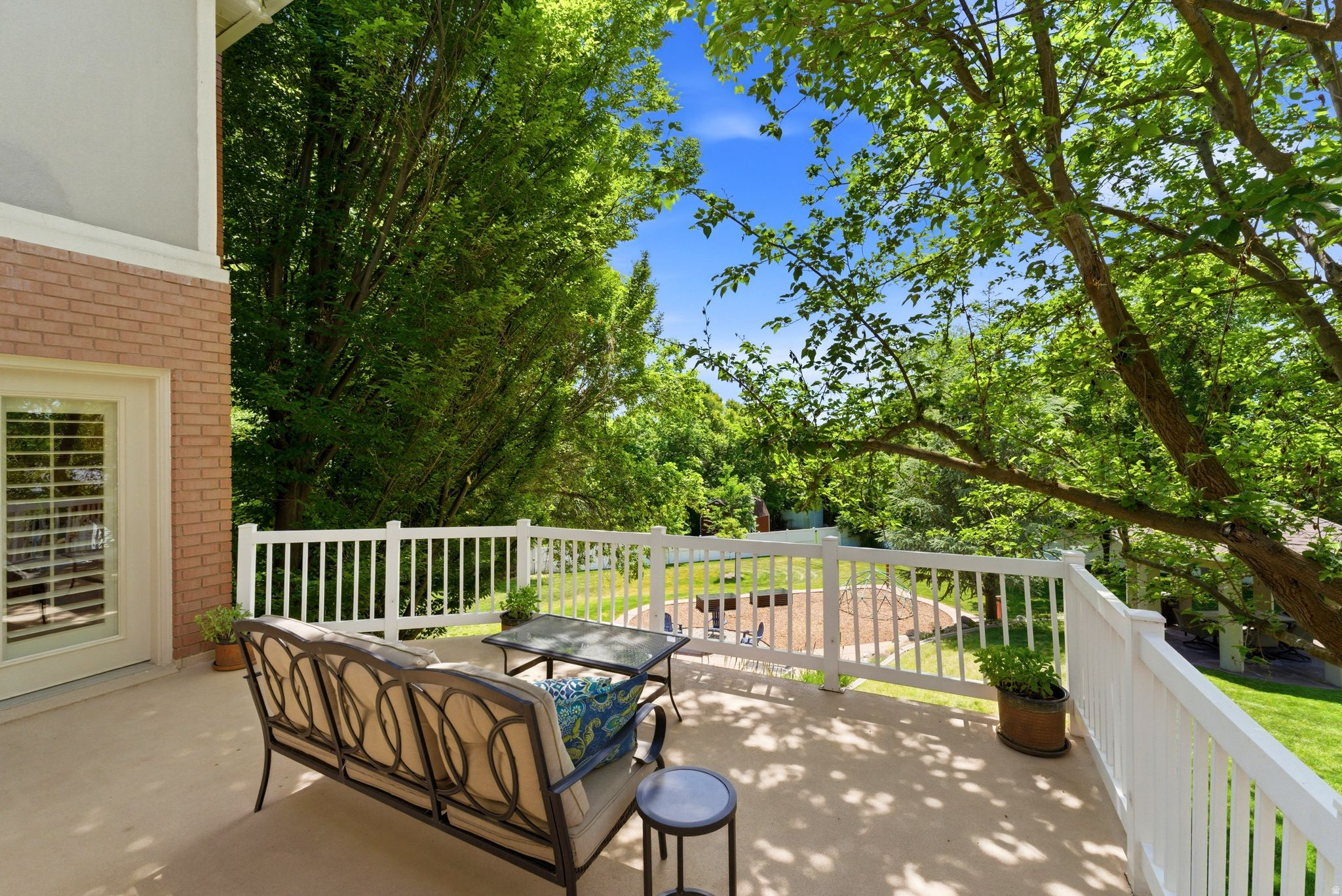 main property photo 78