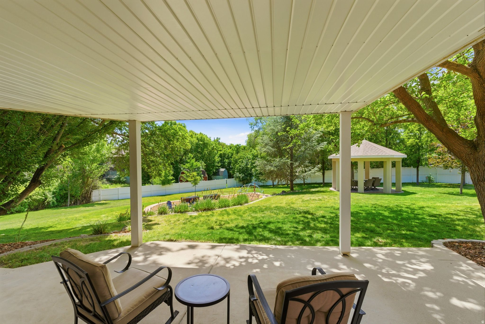 main property photo 80