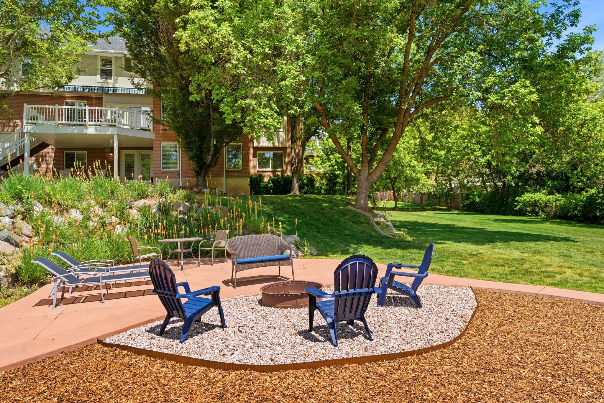 main property photo 82