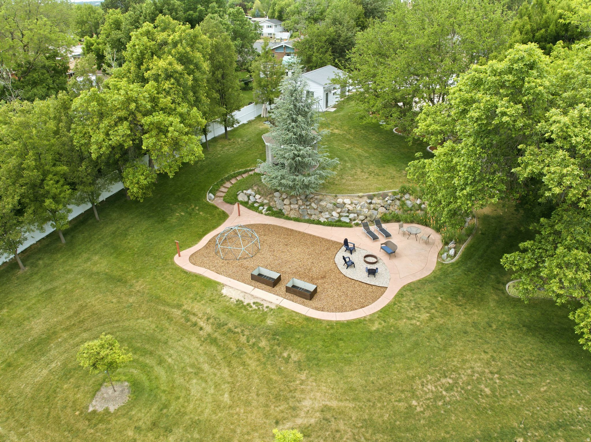 main property photo 87