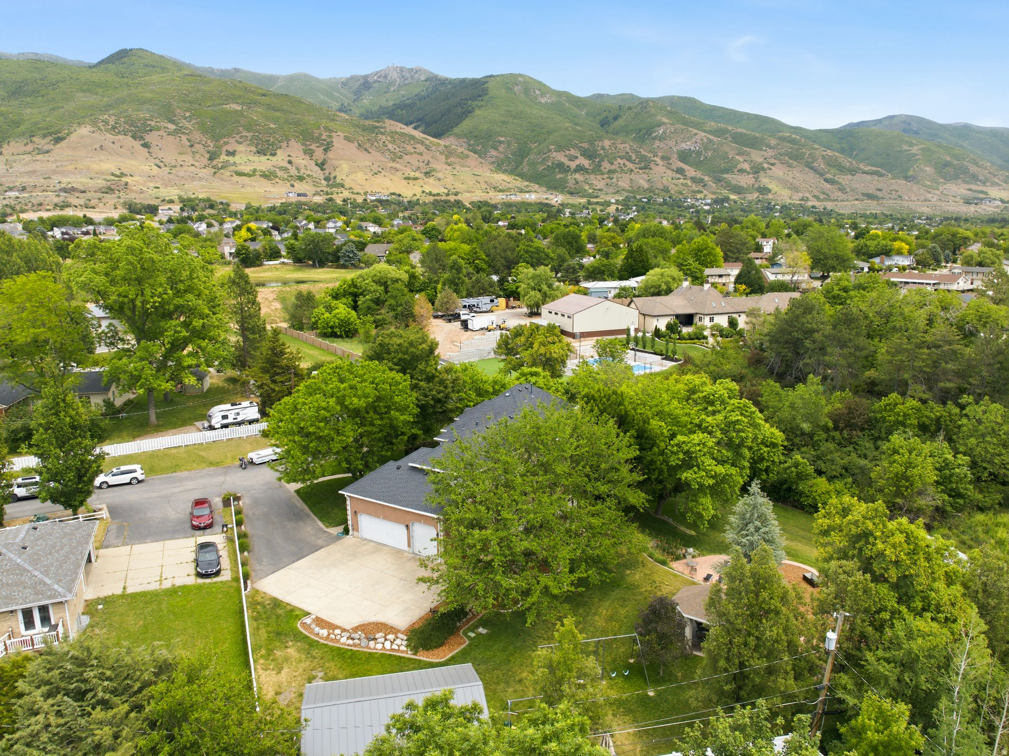 main property photo 98
