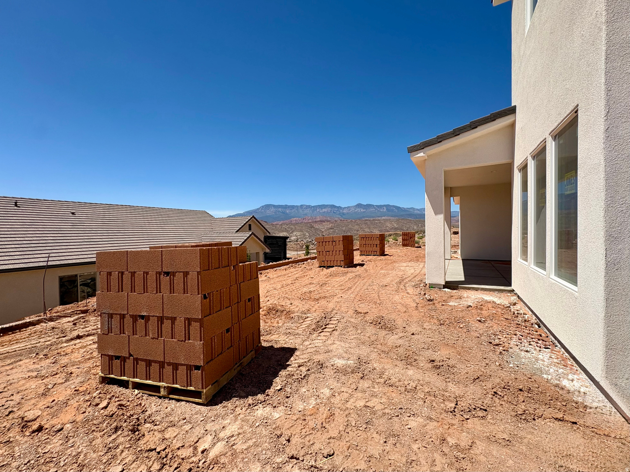 main property photo 27