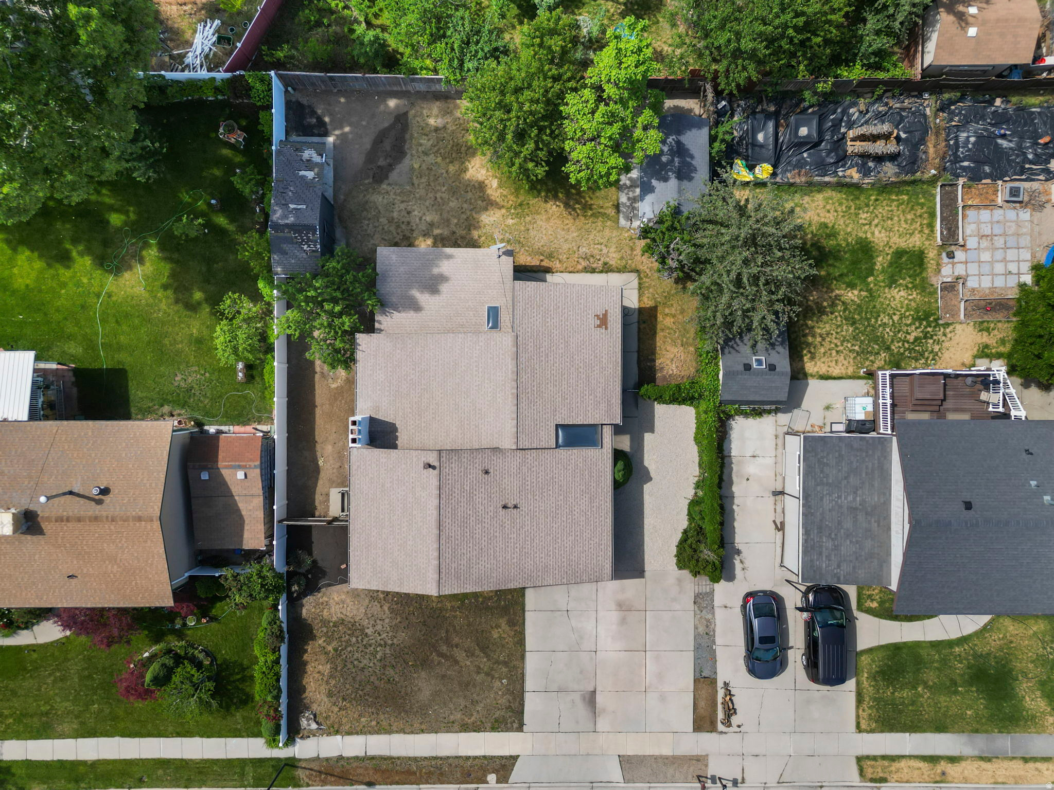main property photo 32