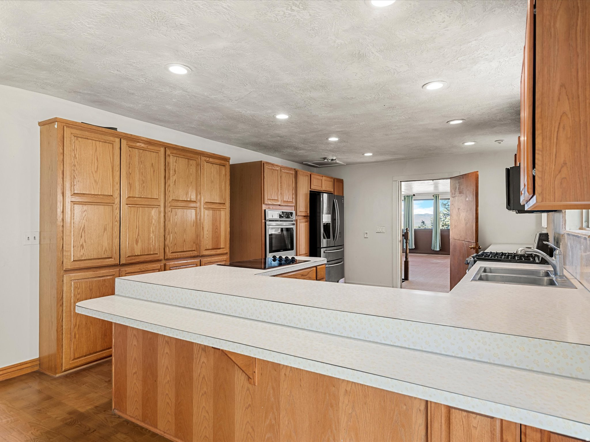 main property photo 14