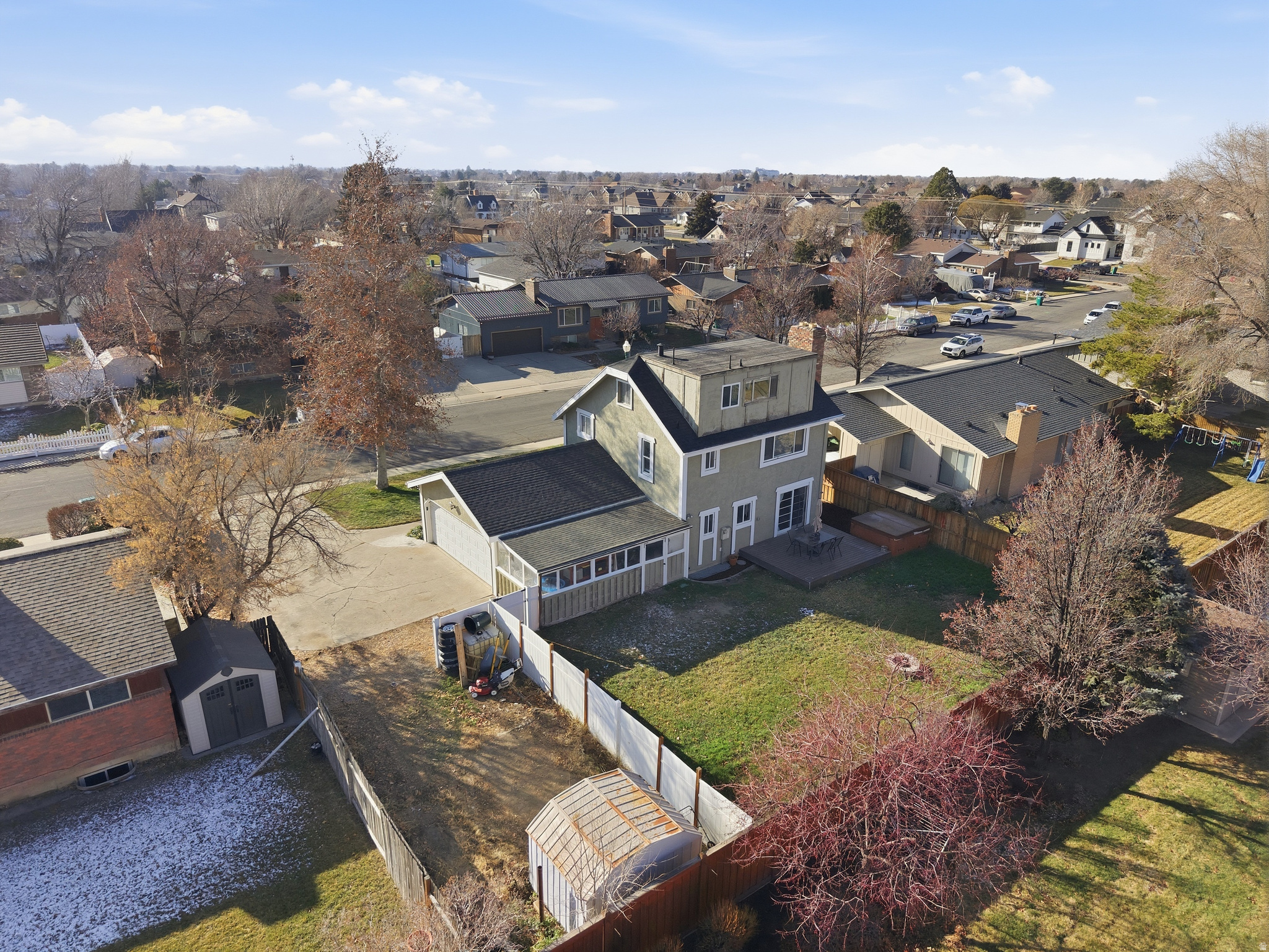 main property photo 24