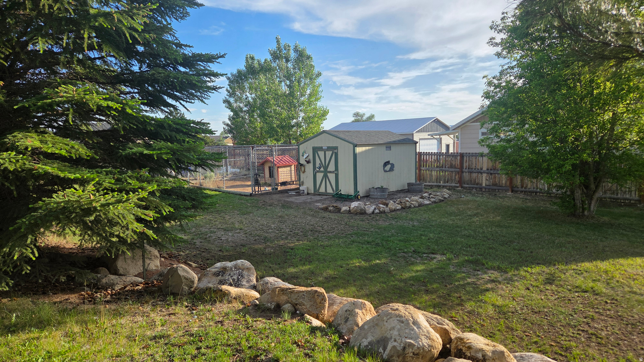 main property photo 9