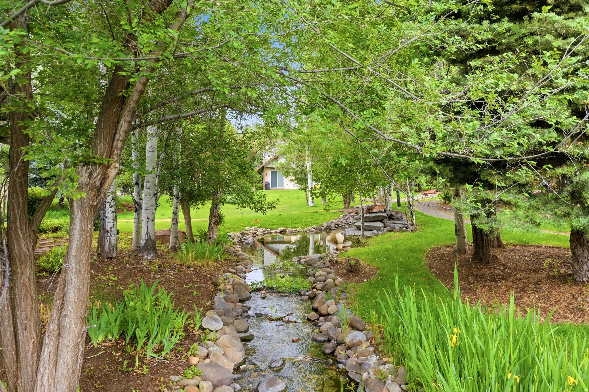 main property photo 99