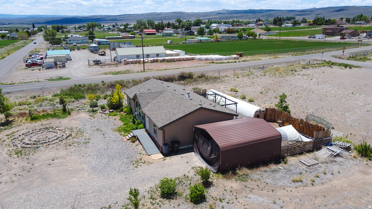 main property photo 34