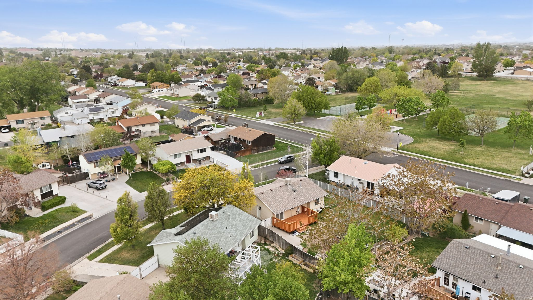 main property photo 30