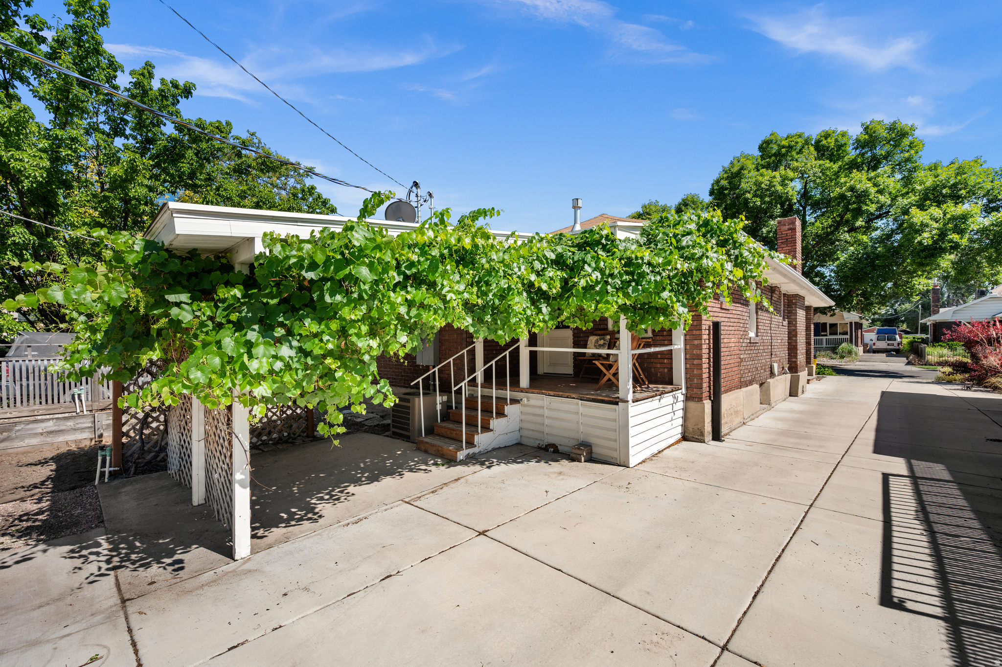 main property photo 19
