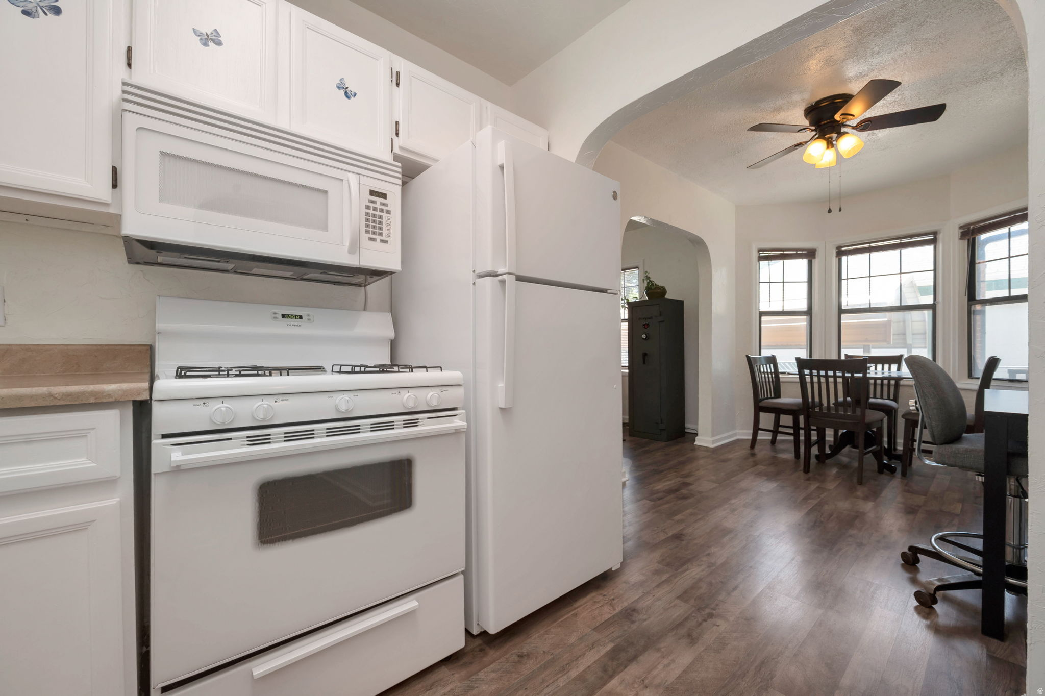 main property photo 21