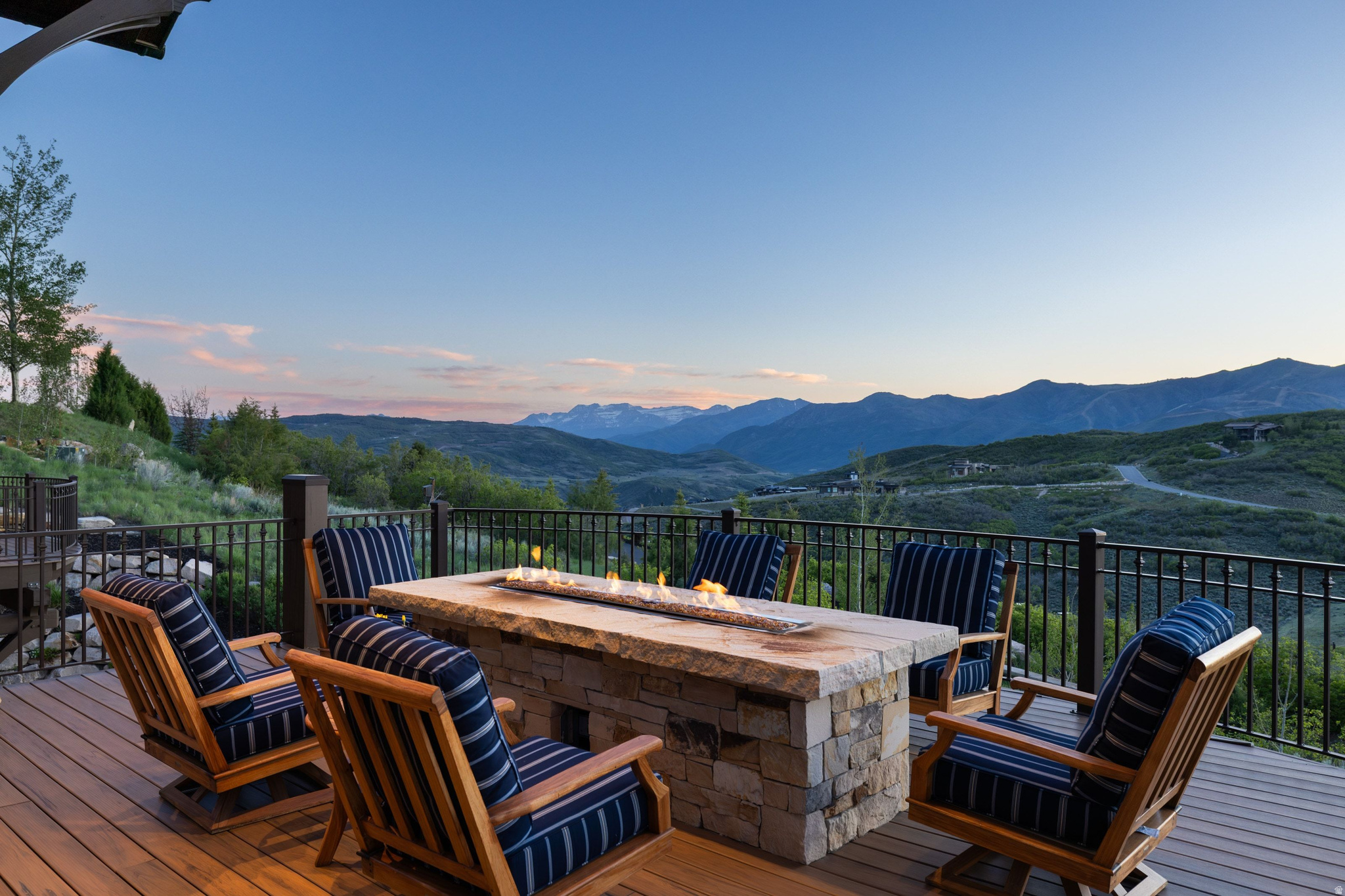 main property photo 19