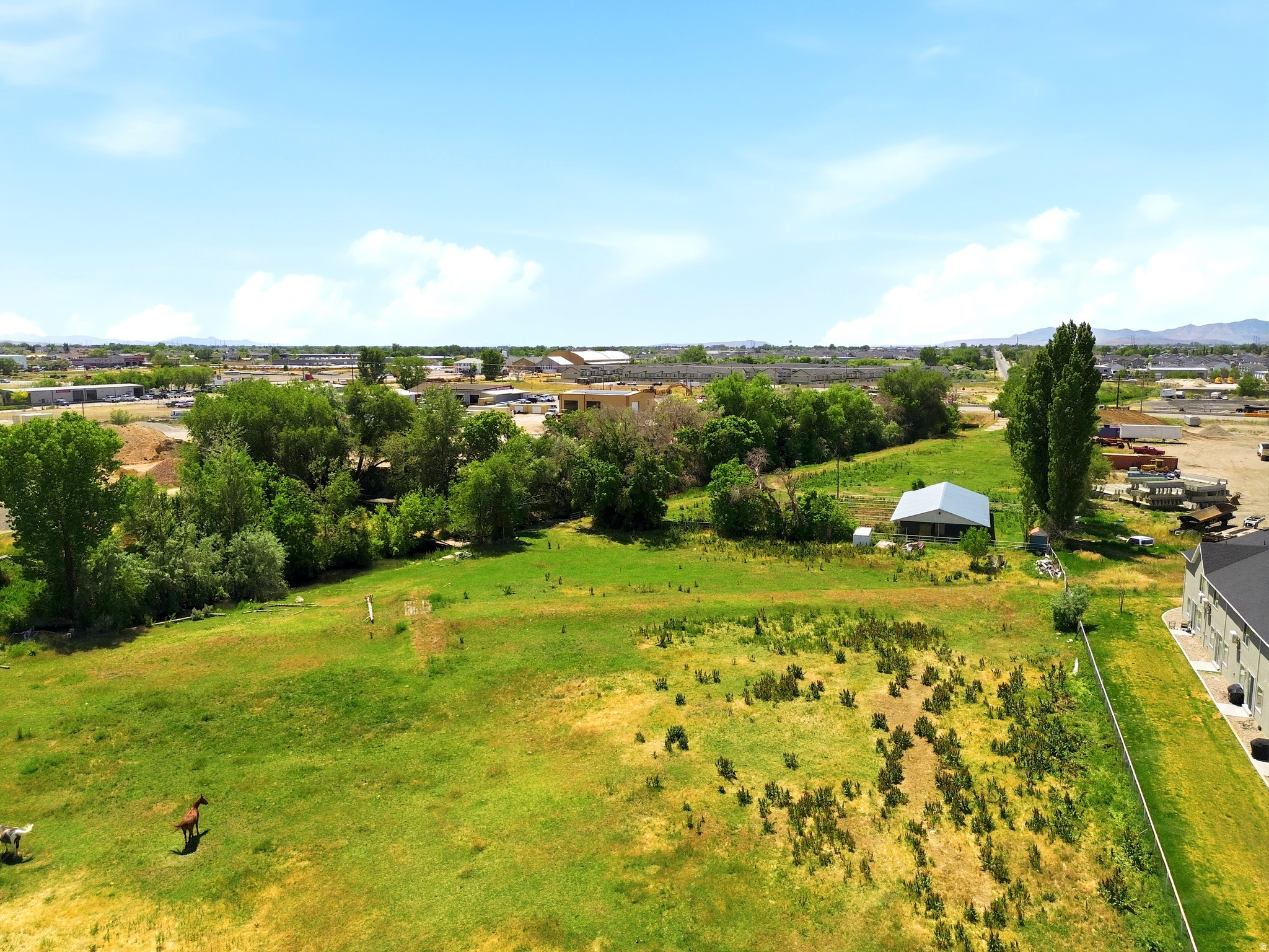 main property photo 13
