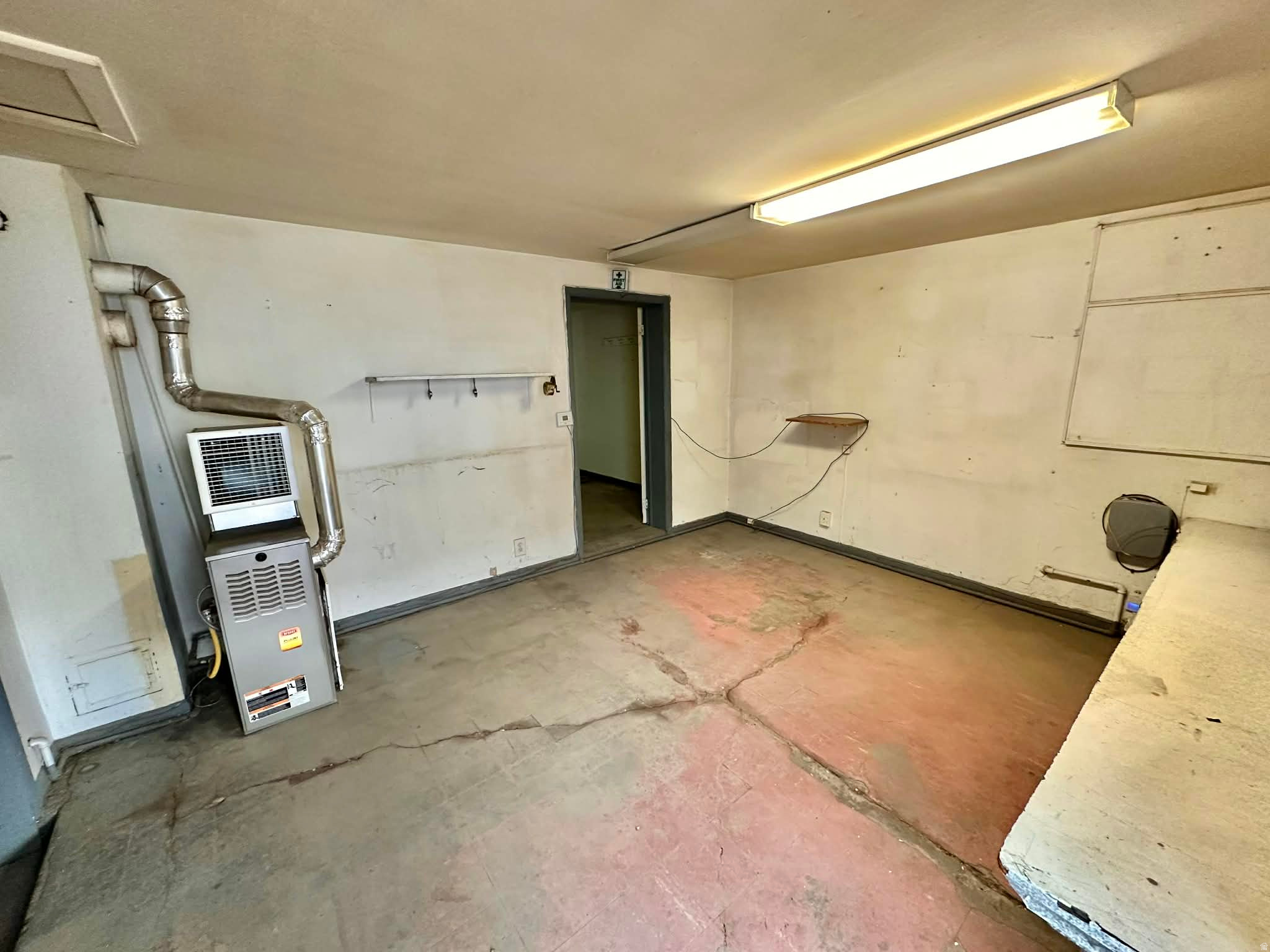 main property photo 12