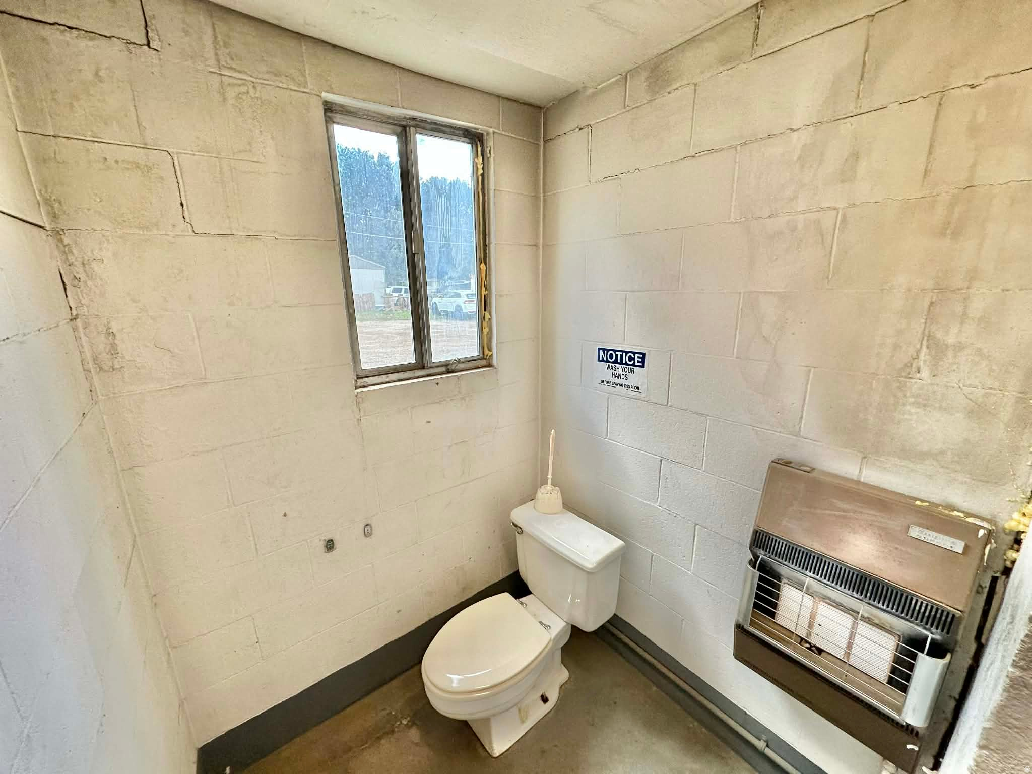 main property photo 17