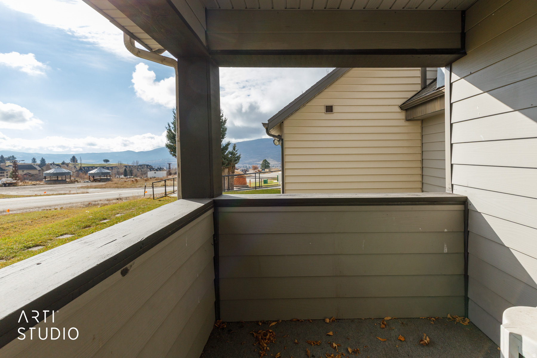 main property photo 16