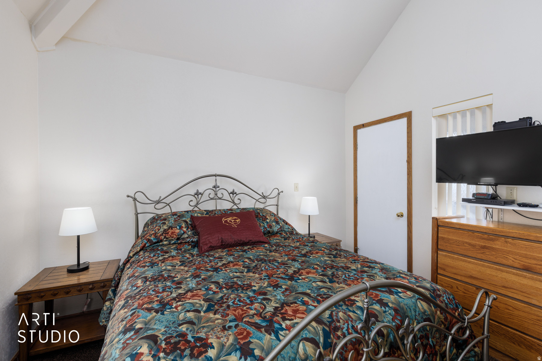 main property photo 3