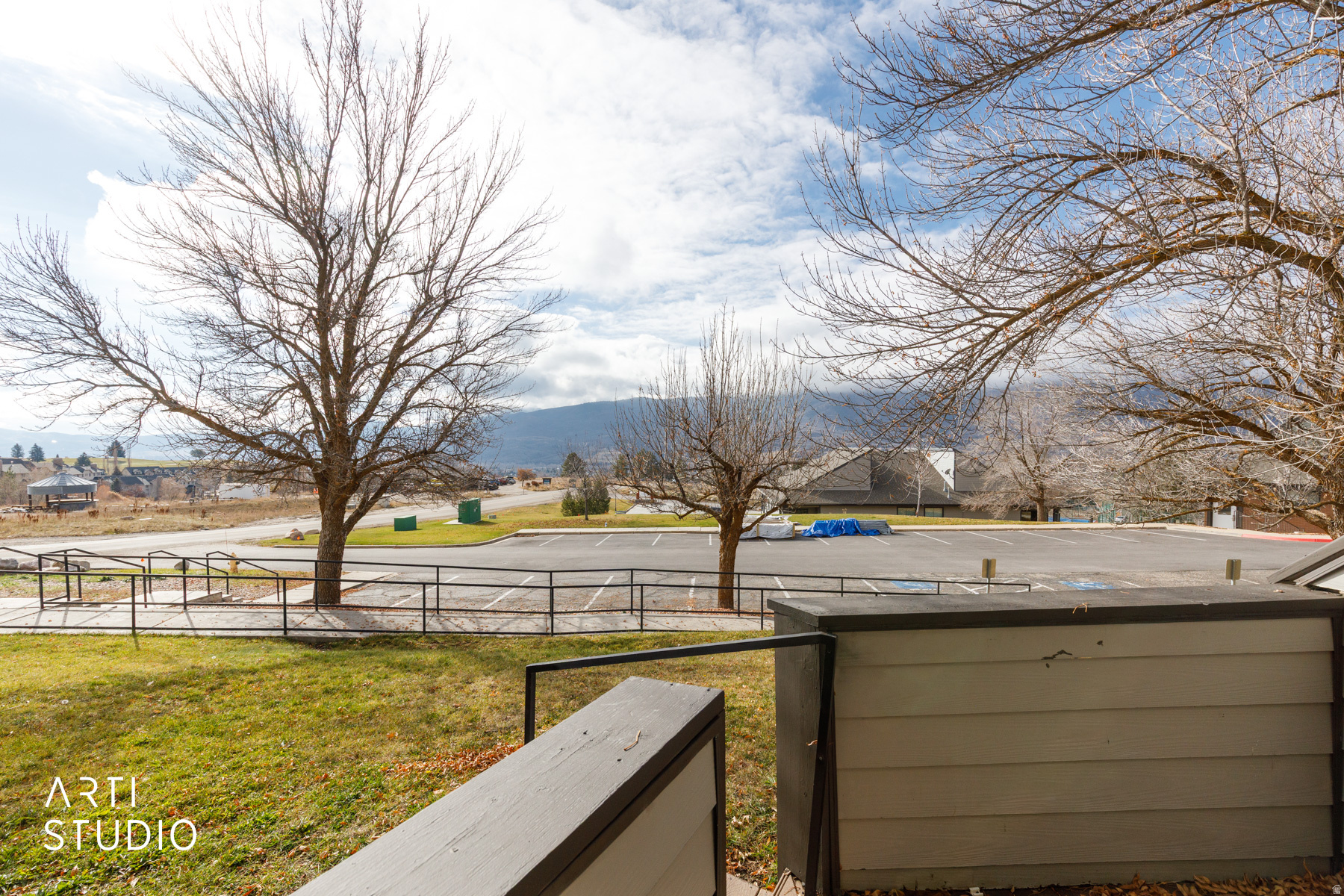main property photo 13